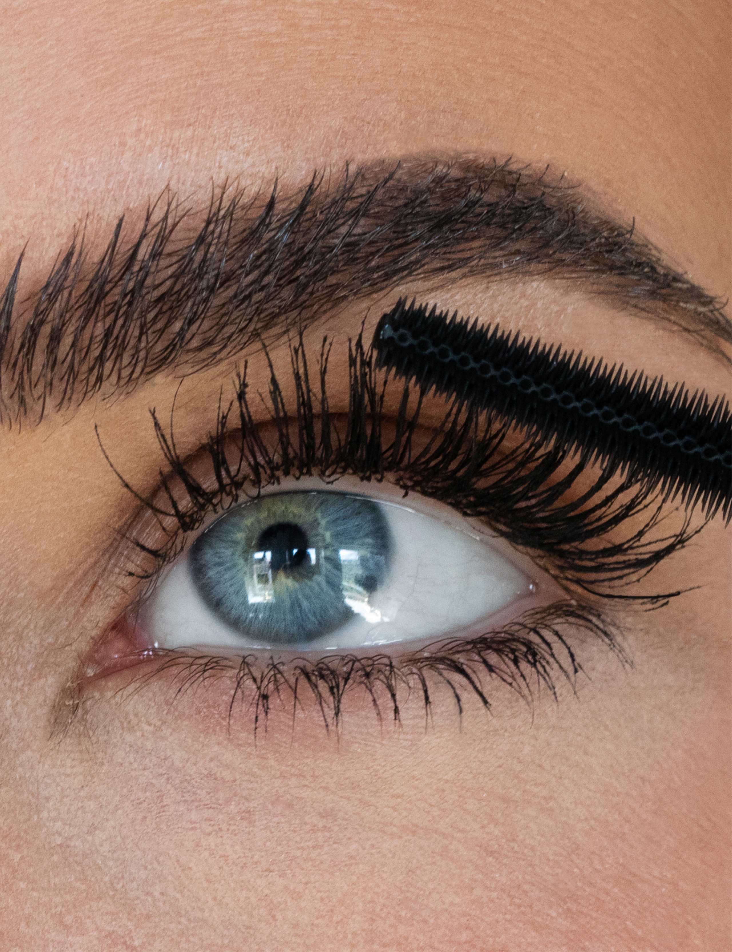 Cloud Mascara 4 of 5