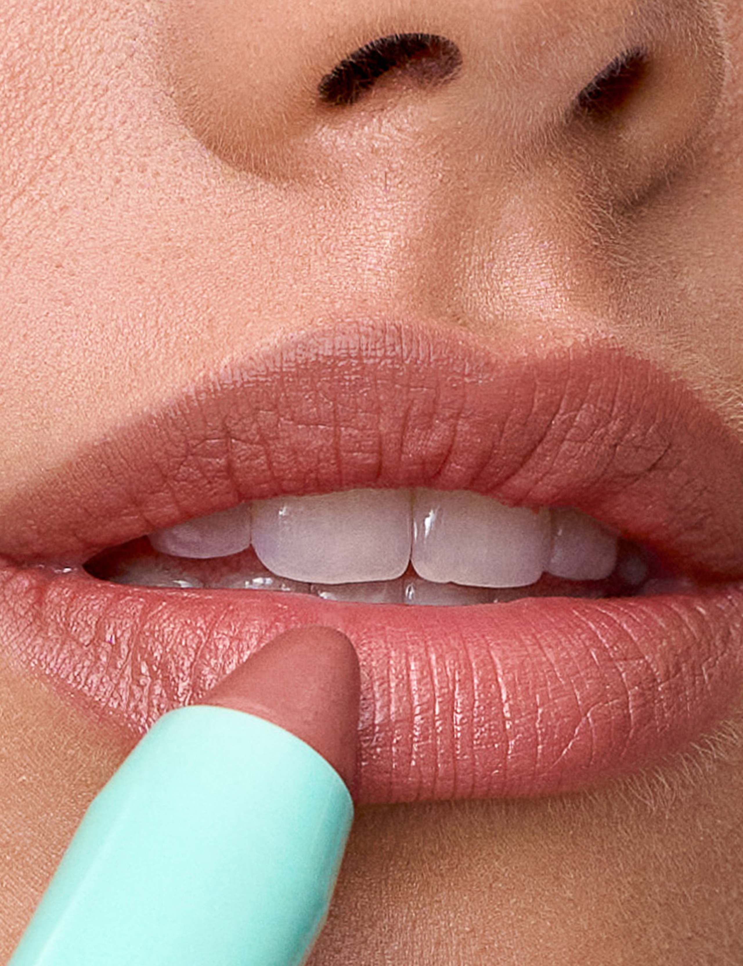 Le Lipstick - Lydia Millen 4 of 5