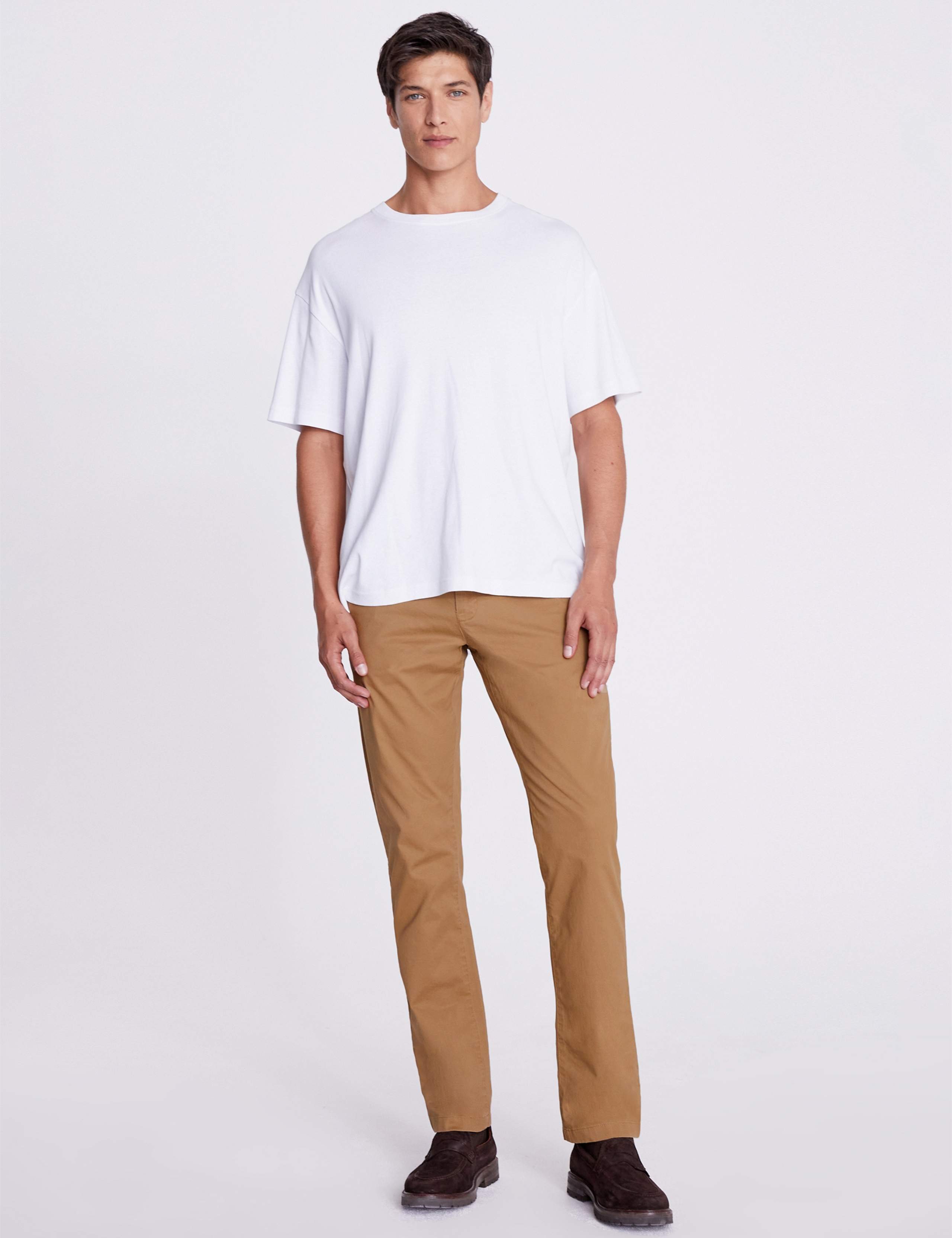 Tailored Fit Stretch Chinos 3 of 4