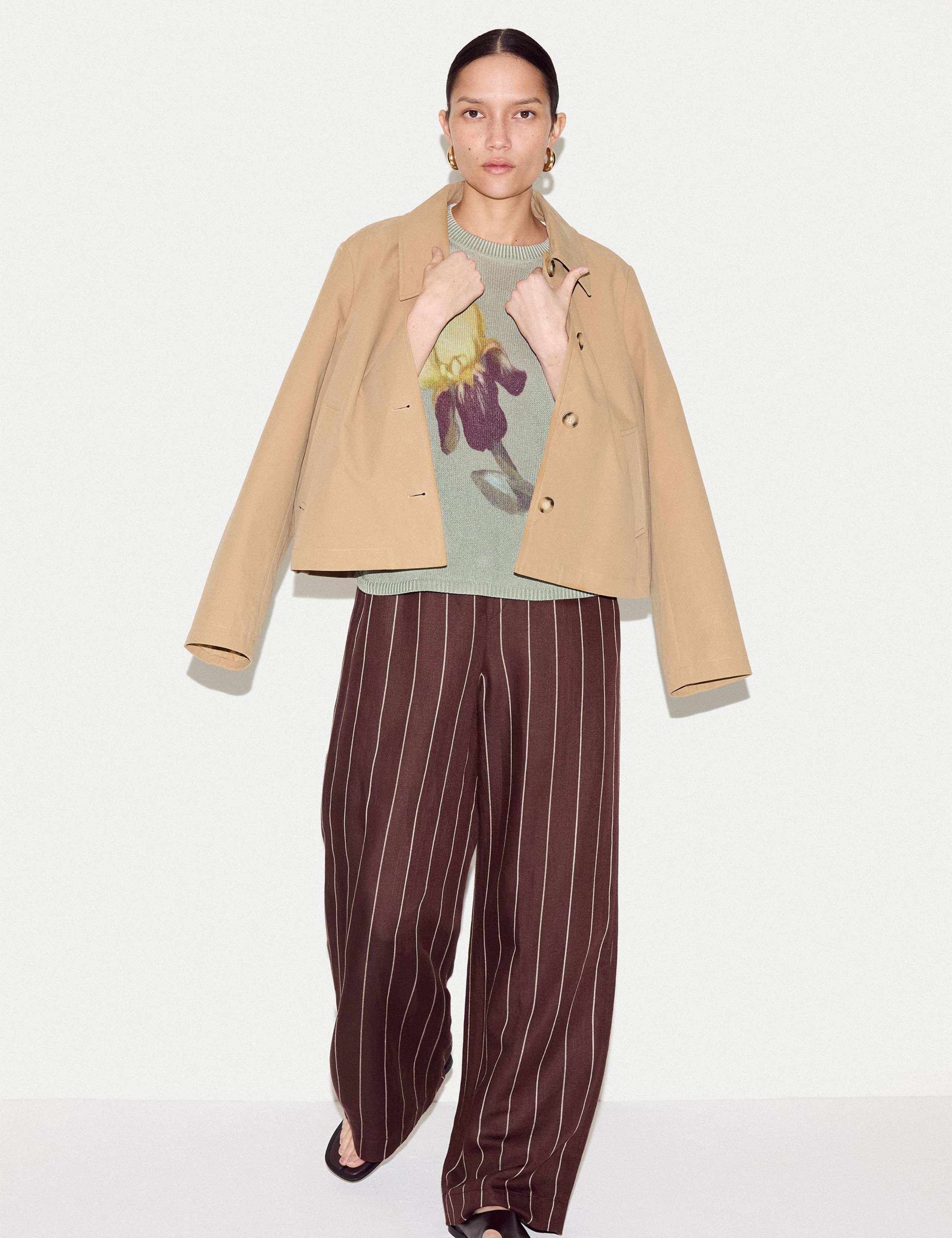 Floral Drop Shoulder Jumper with Linen 6 of 6