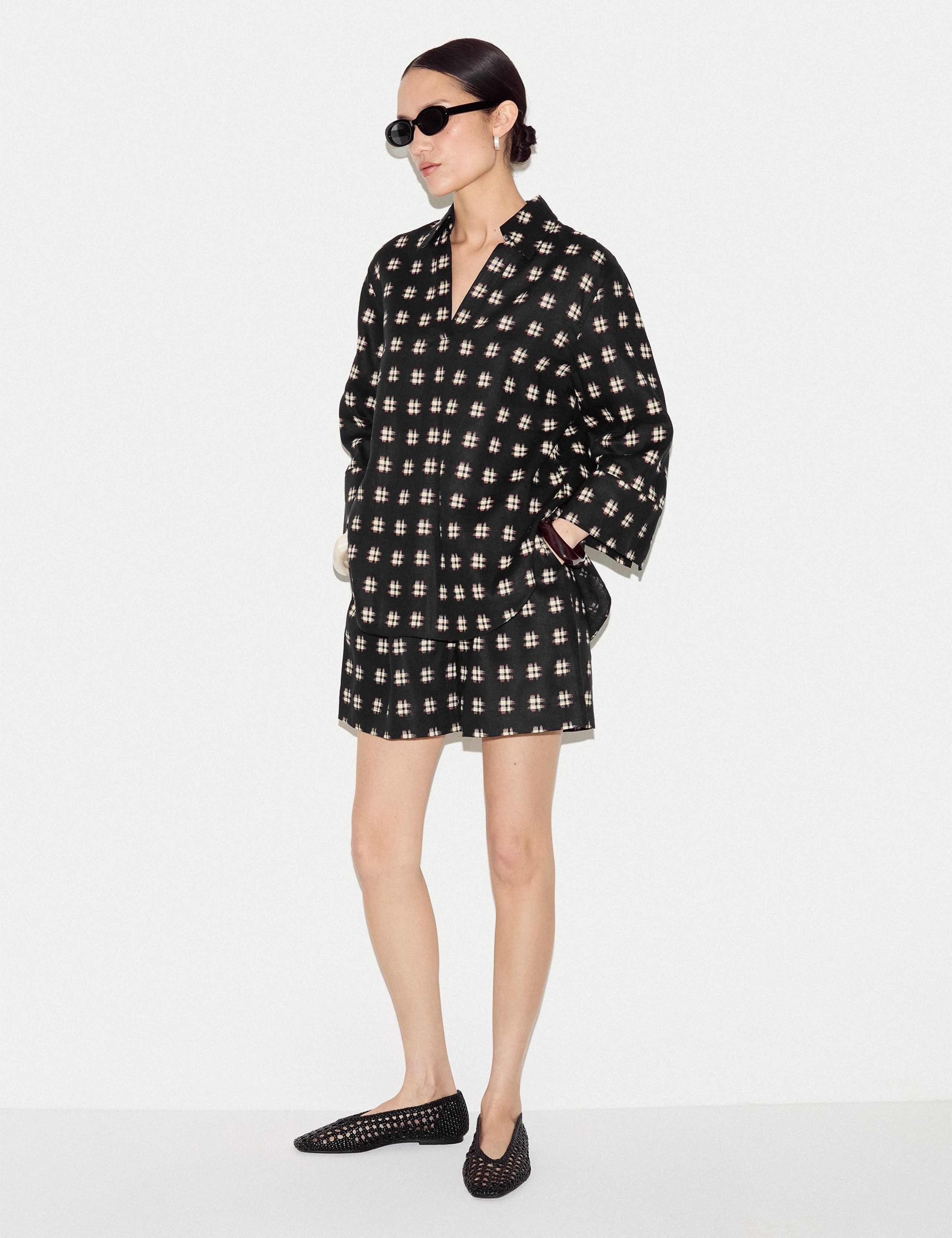 Pure Linen Checked High Waisted Shorts 4 of 7