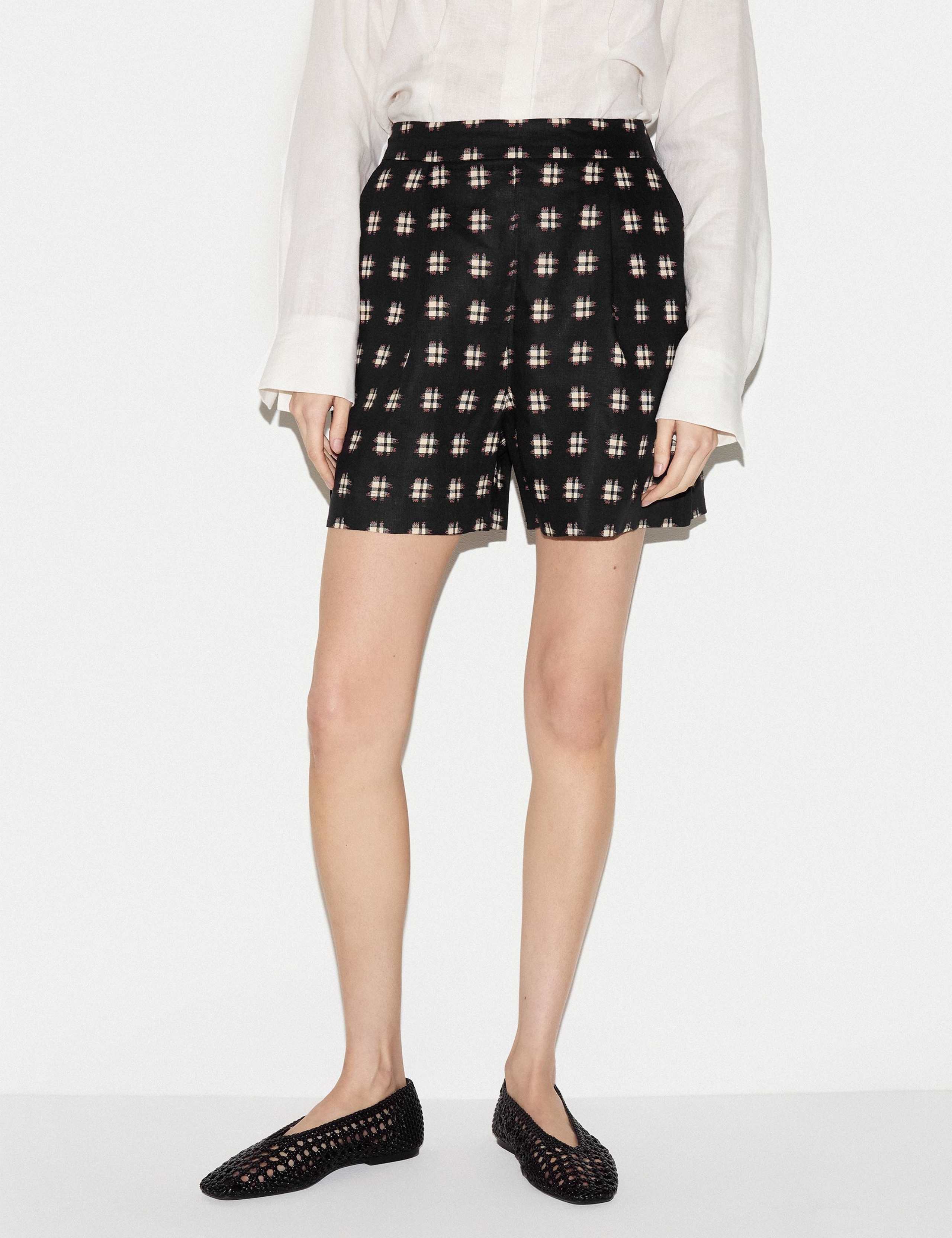 Pure Linen Checked High Waisted Shorts 5 of 7