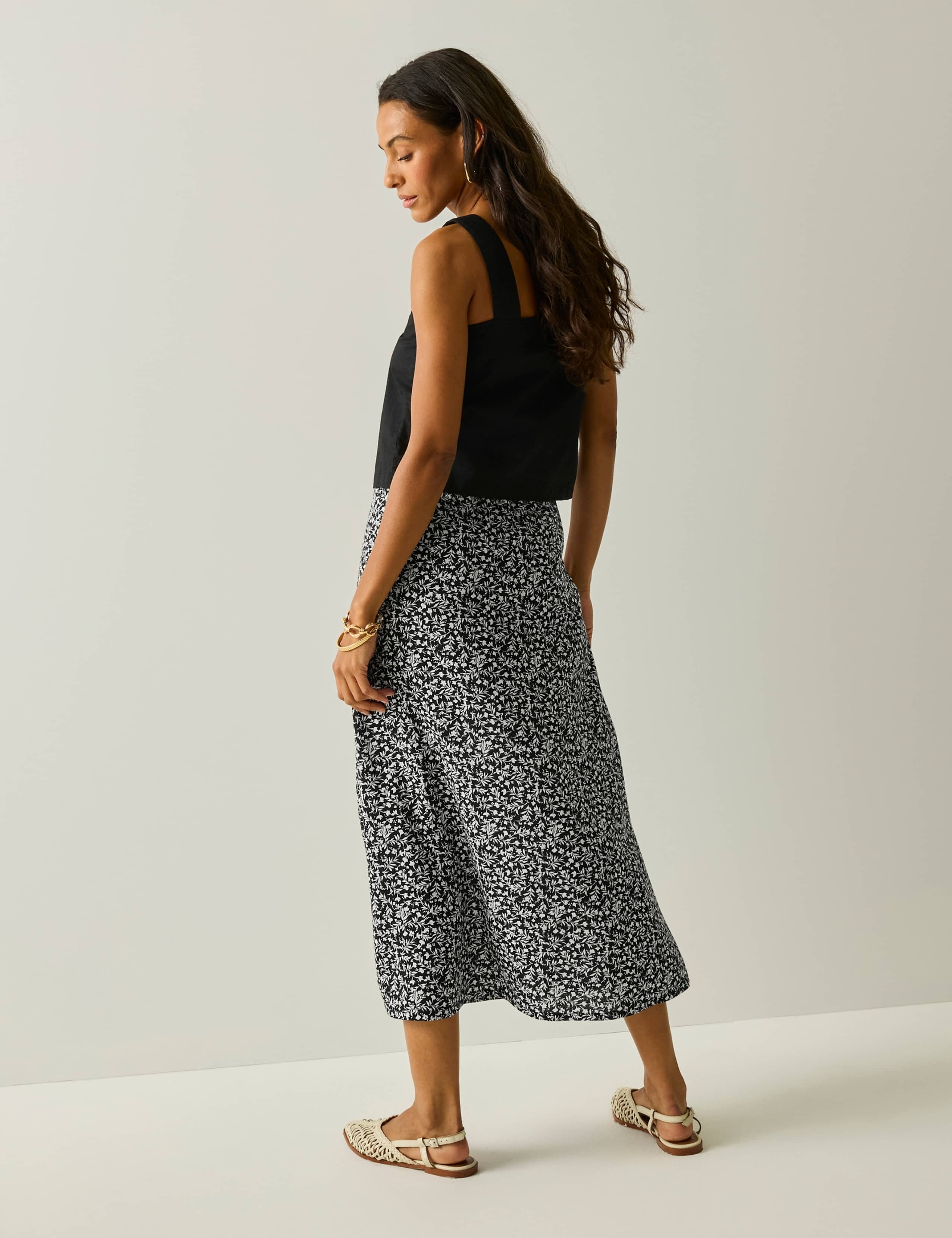Flamenca Floral Midi A-Line Skirt with Linen 5 of 5
