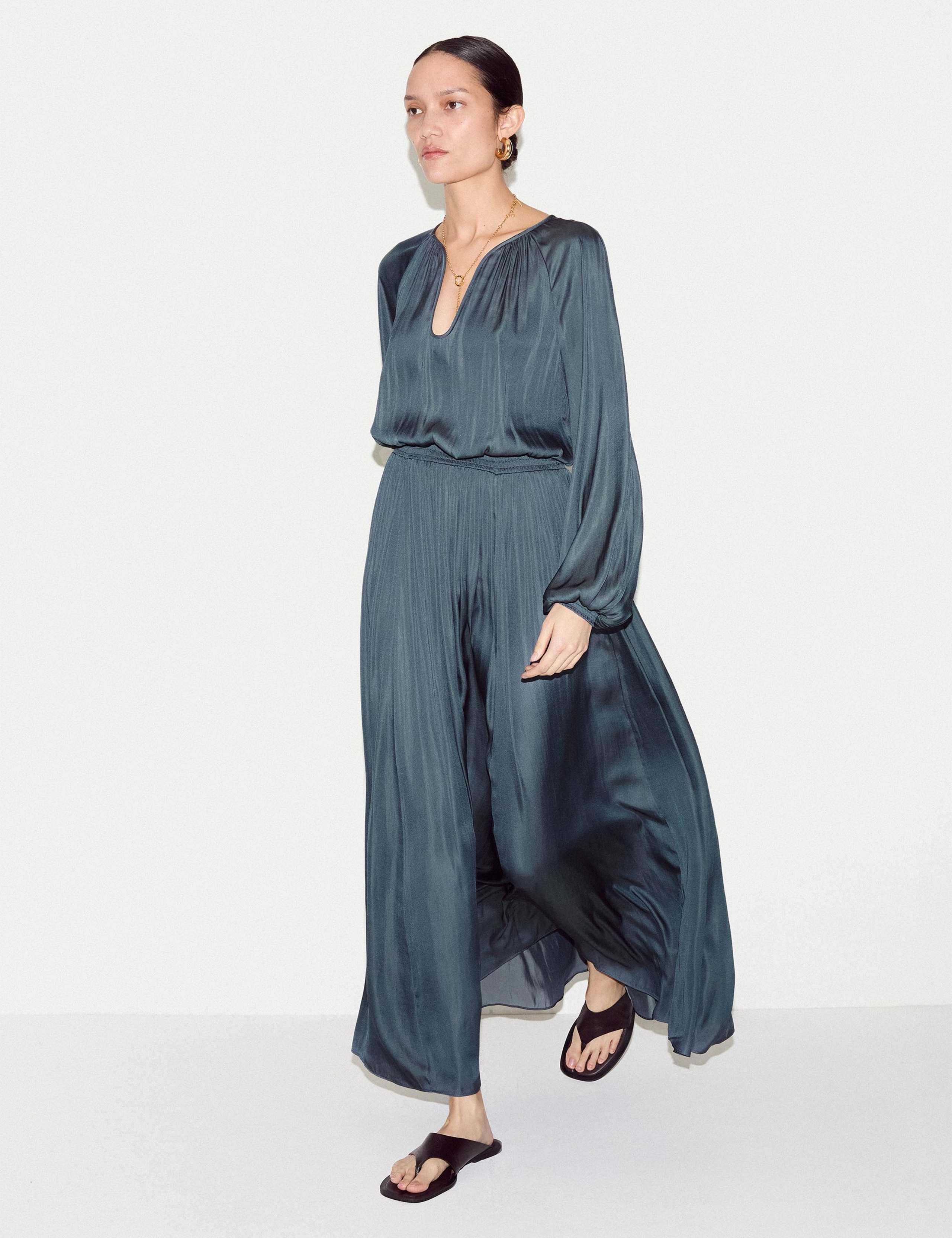 Satin U-Neck Midaxi Relaxed Waisted Dress 3 of 6