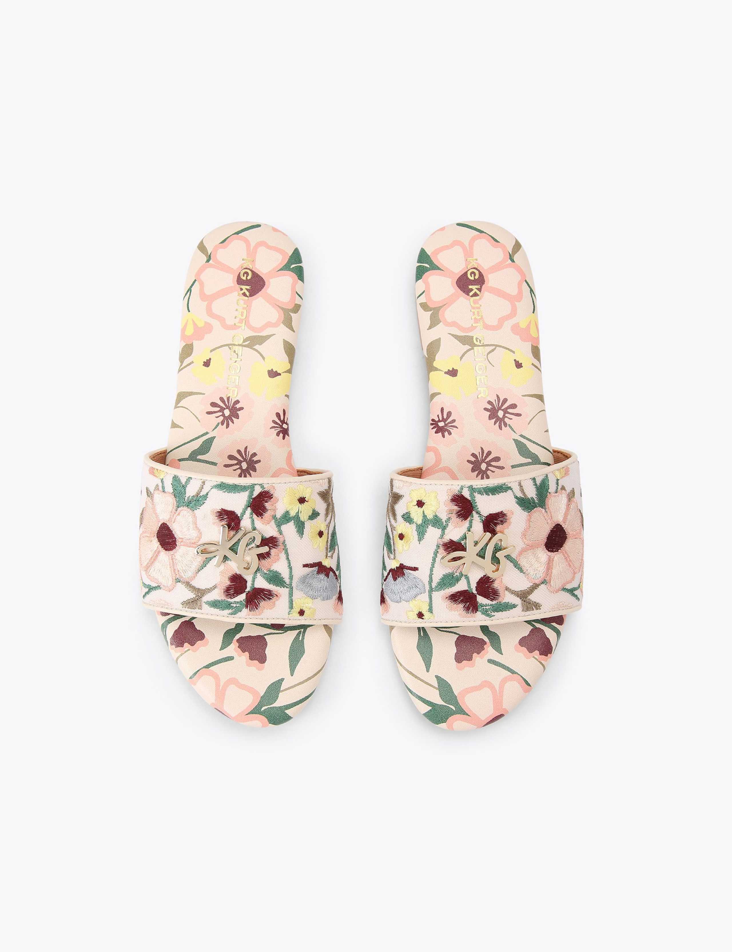 Floral Embroidery Flat Sandals 3 of 4