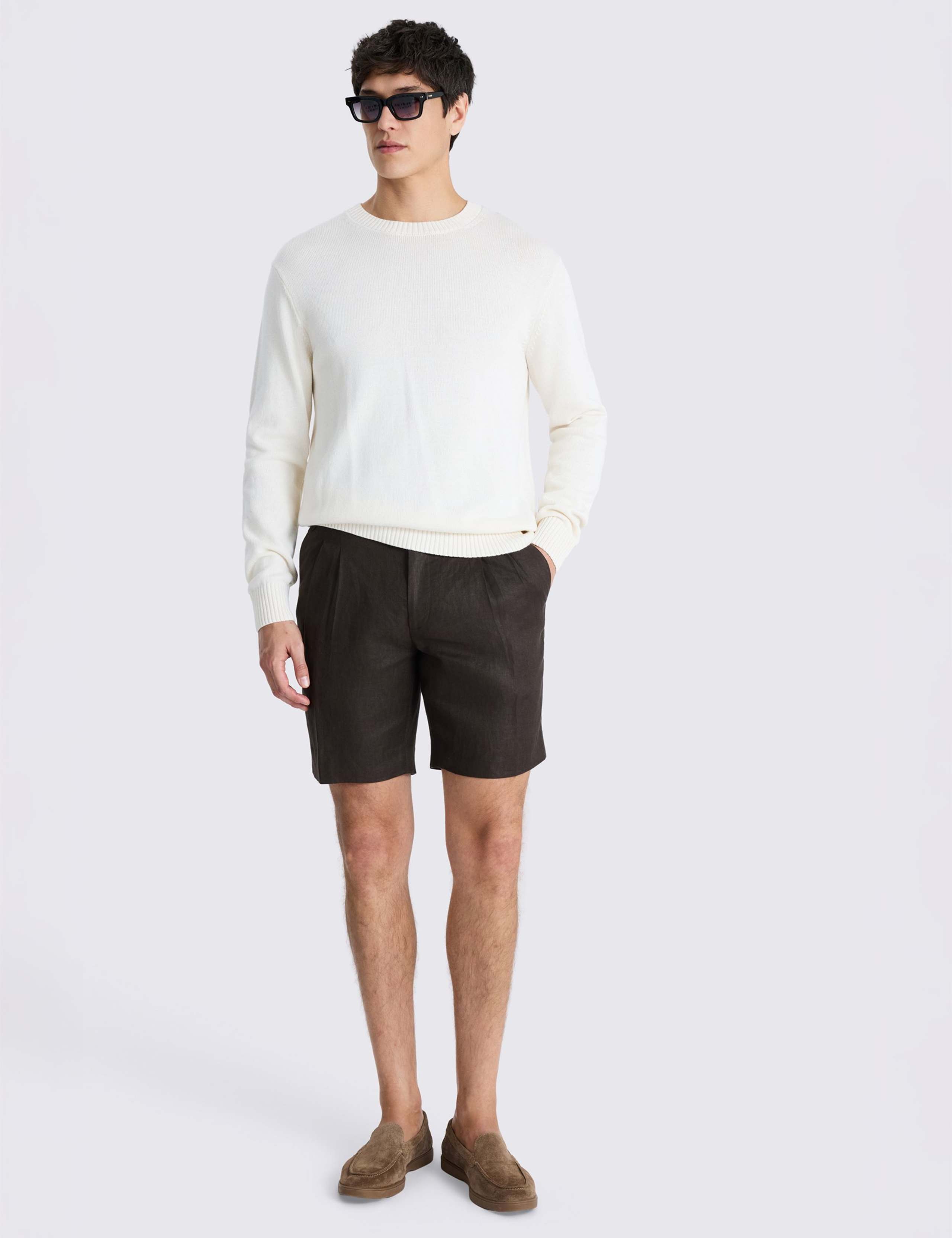 Linen Rich Twin Pleat Lightweight Shorts 3 of 4