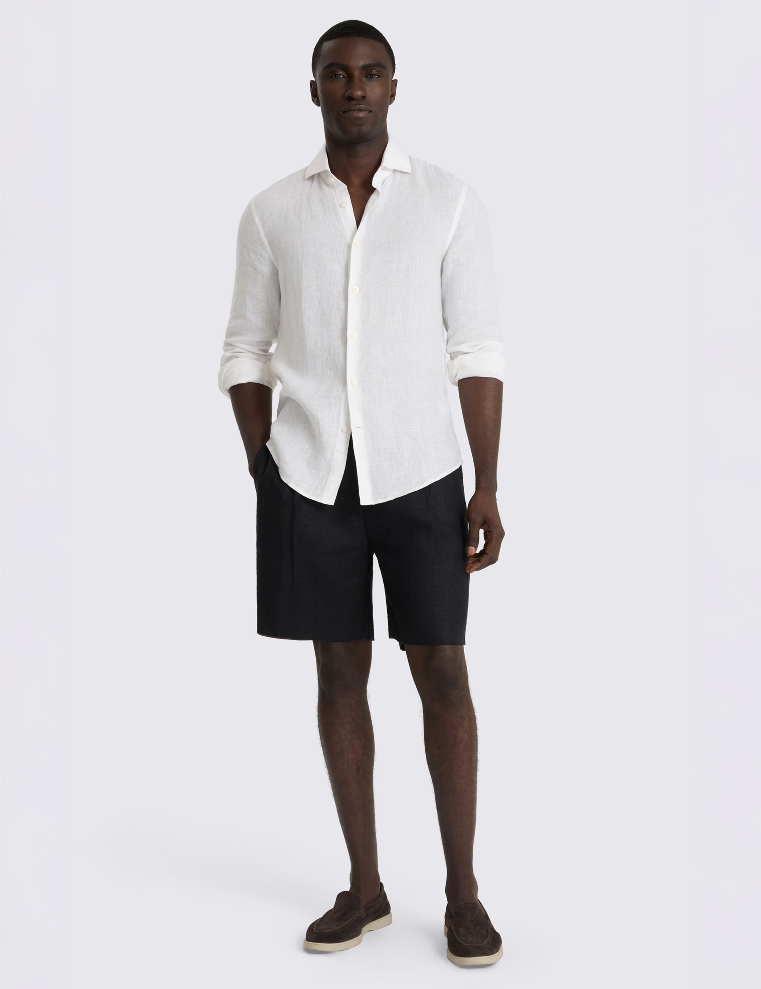 Linen Rich Single Pleat Lightweight Shorts 3 of 4