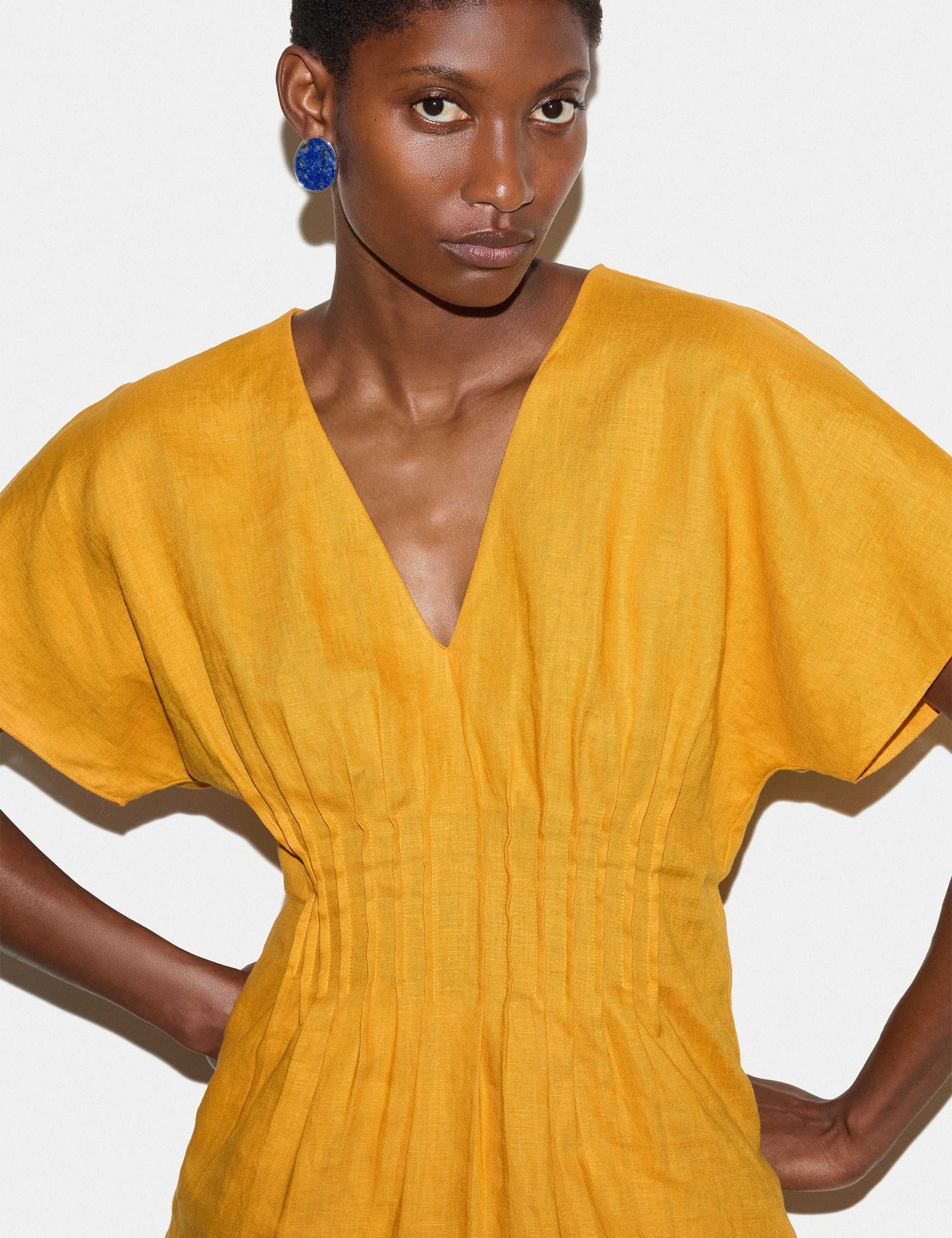 Pure Linen V-Neck Pintuck Waist Top 5 of 5