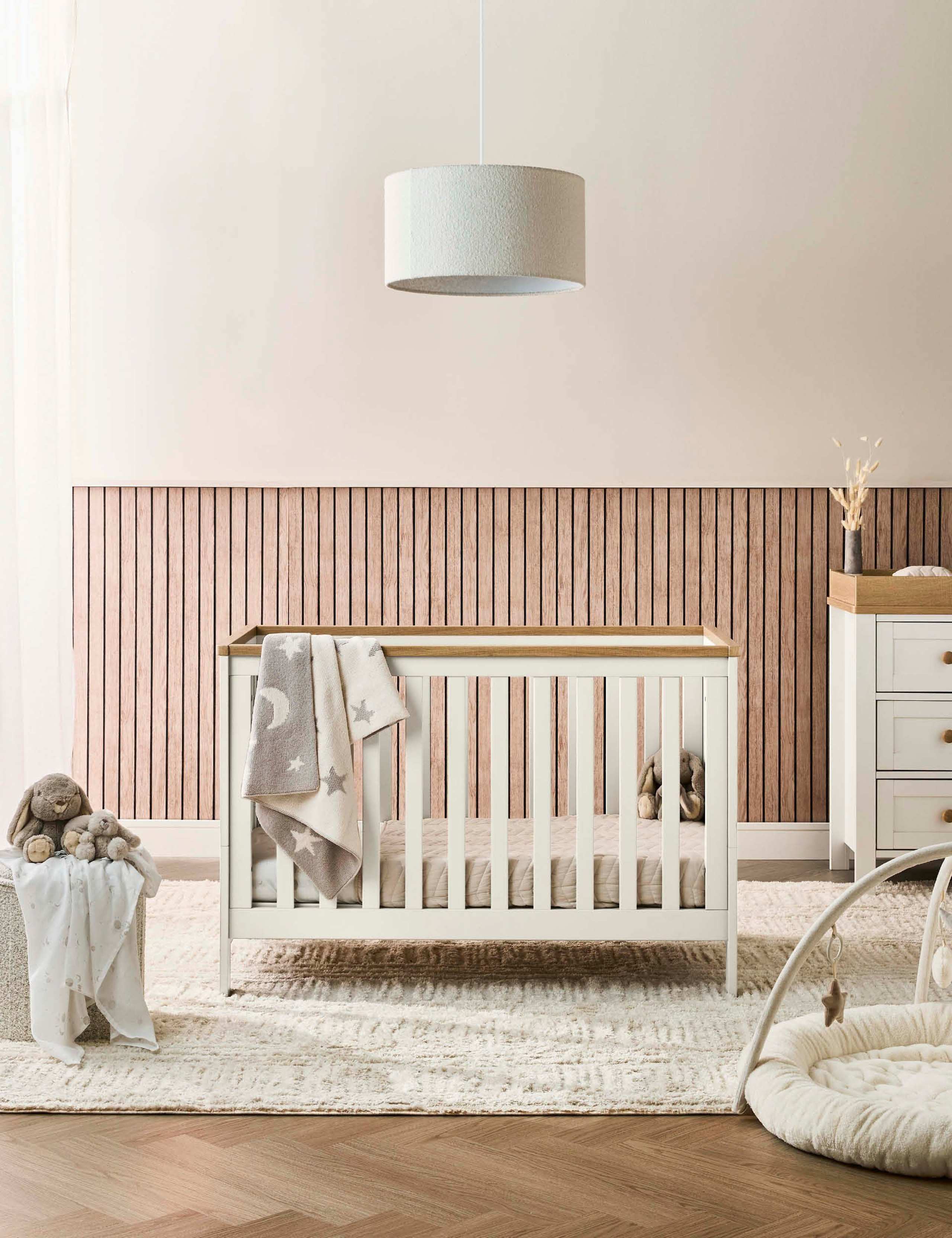 Wedmore Small Cotbed 1 of 4