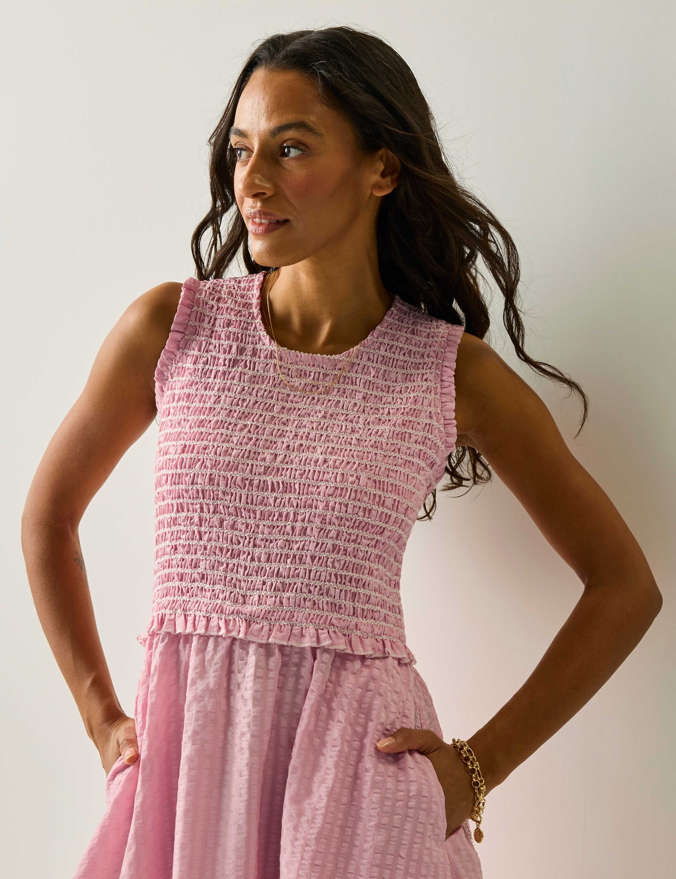 Textured Round Neck Midi Shirred Dress 4 of 7