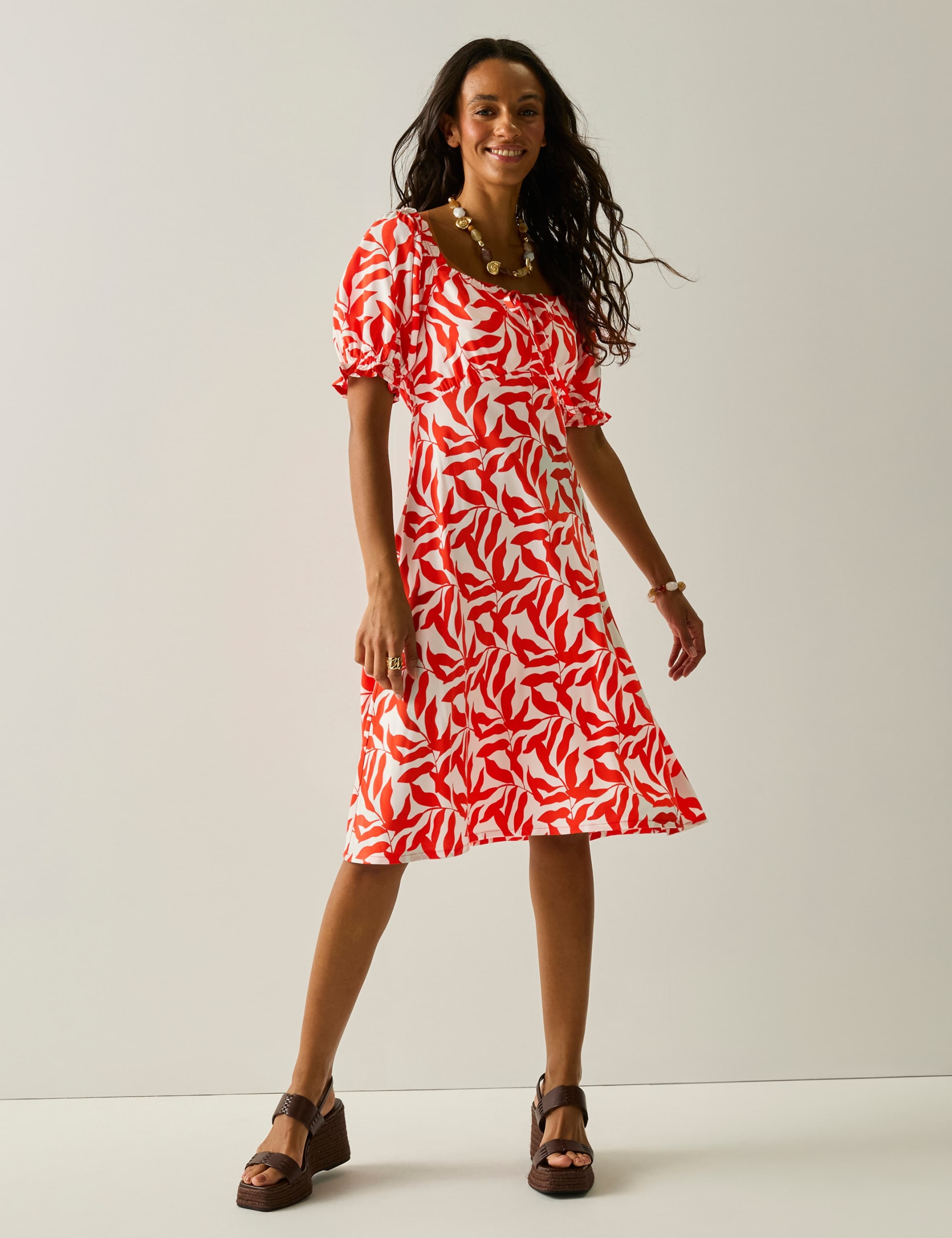 Printed Square Neck Midi Skater Dress 3 of 6
