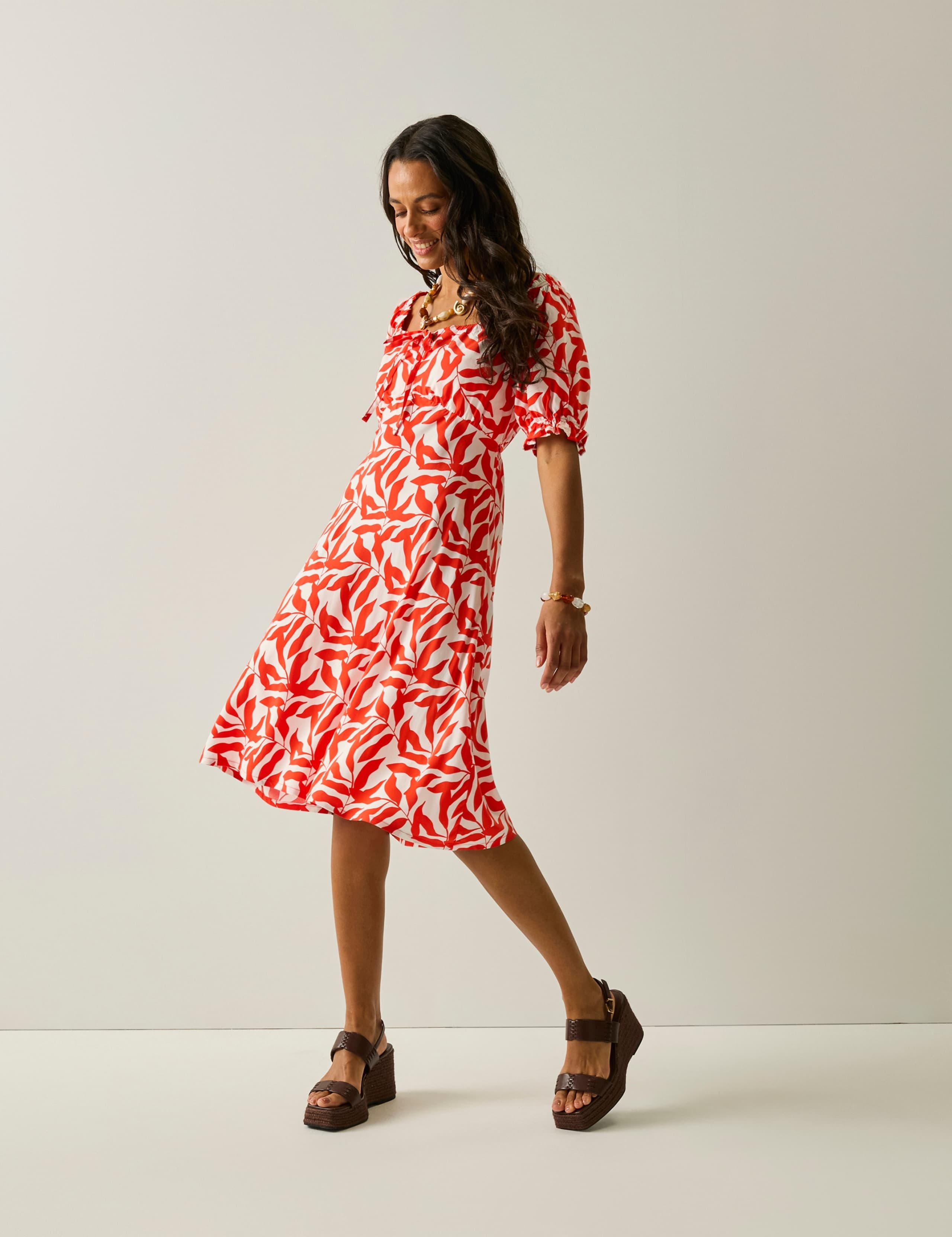 Printed Square Neck Midi Skater Dress 4 of 6