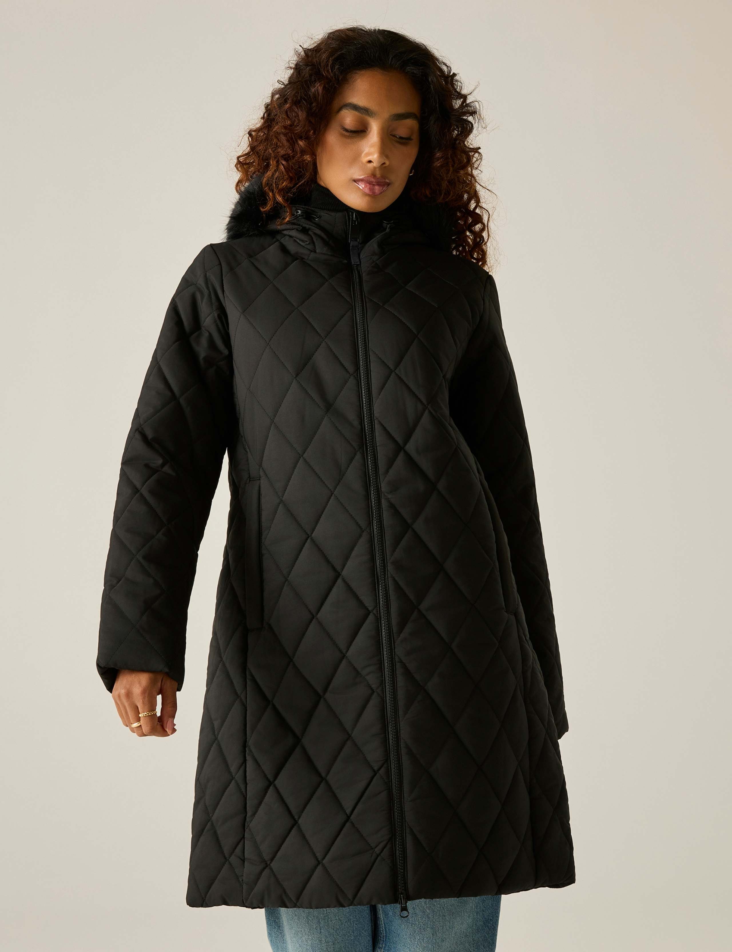Fionne Water Repellent Quilted Hooded Jacket 3 of 7