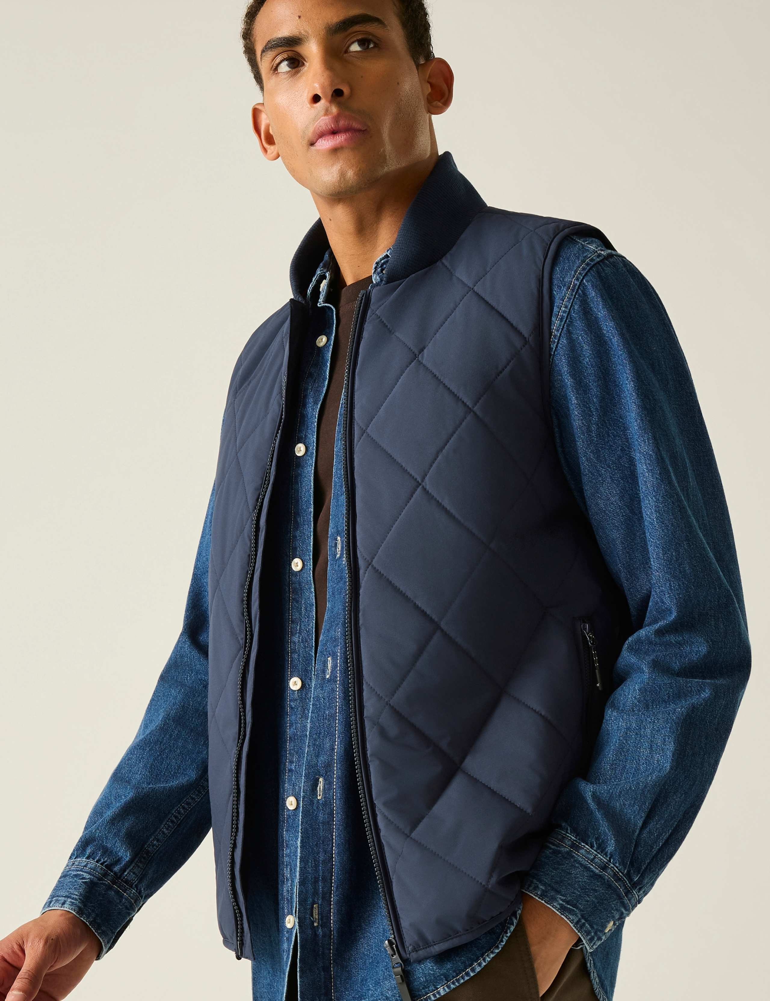Harvin Water-Repellent Quilted Gilet 6 of 7