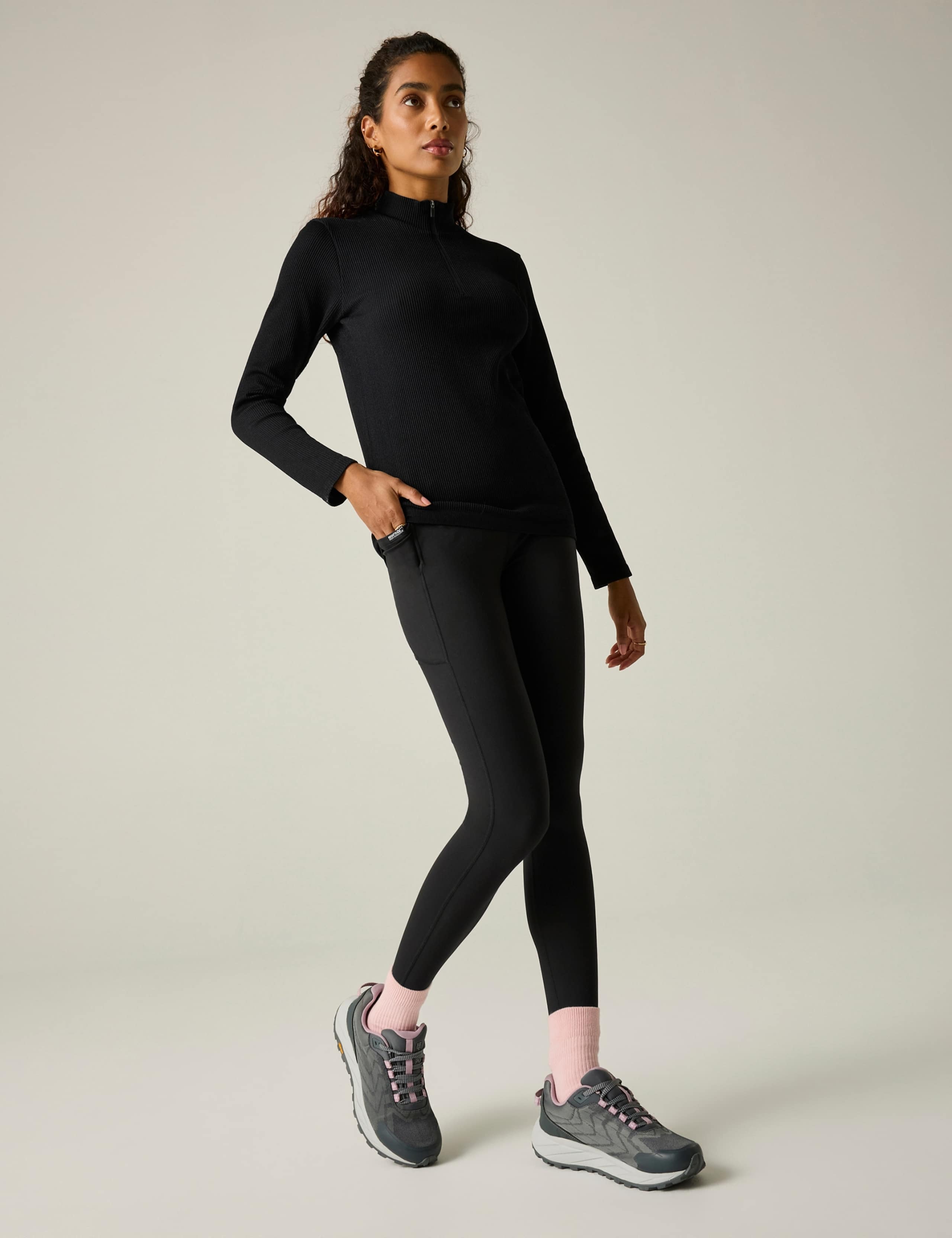 Outdoor Comfort Contour Walking Leggings 7 of 7