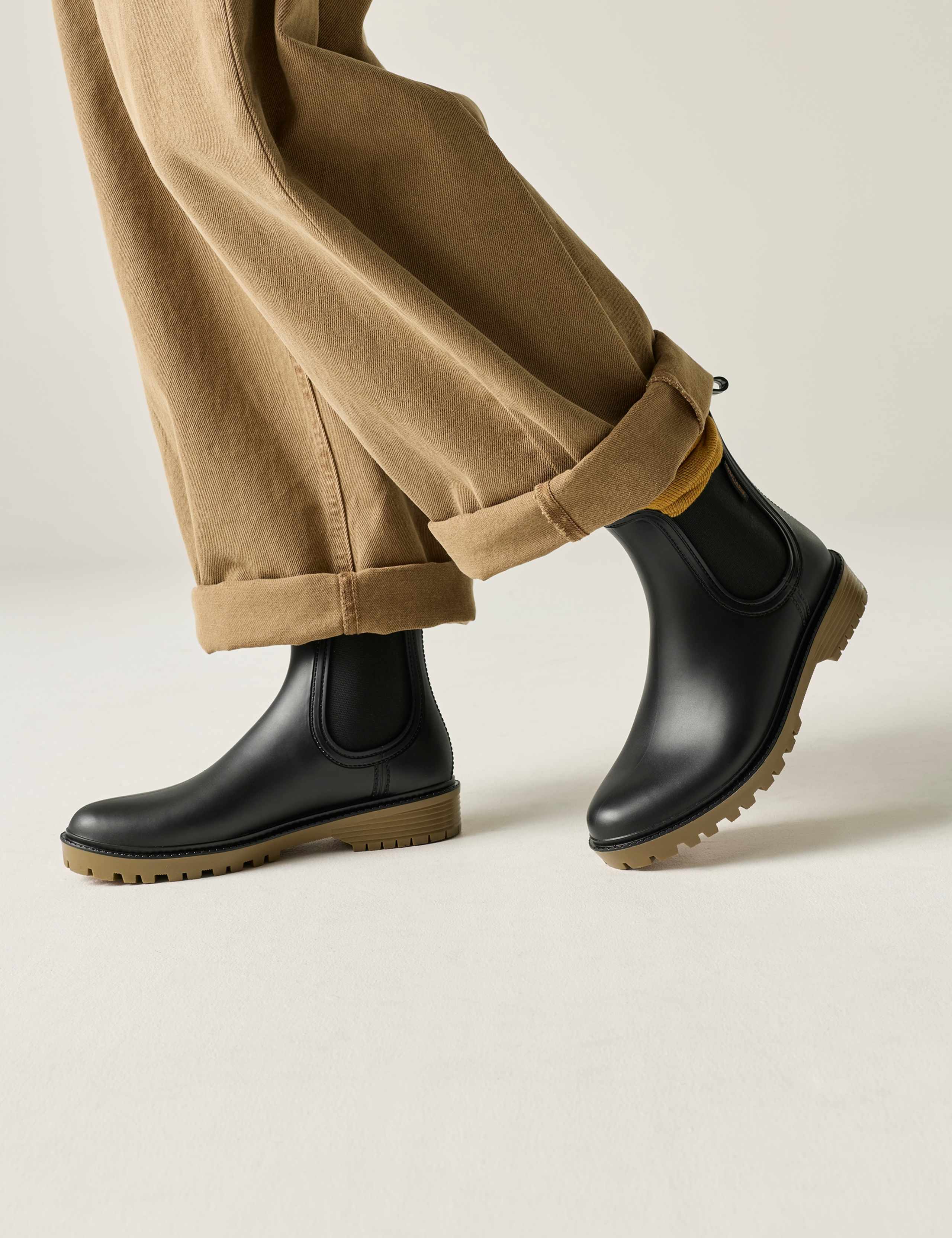 Lady Harriett II Chelsea Ankle Wellies 2 of 7
