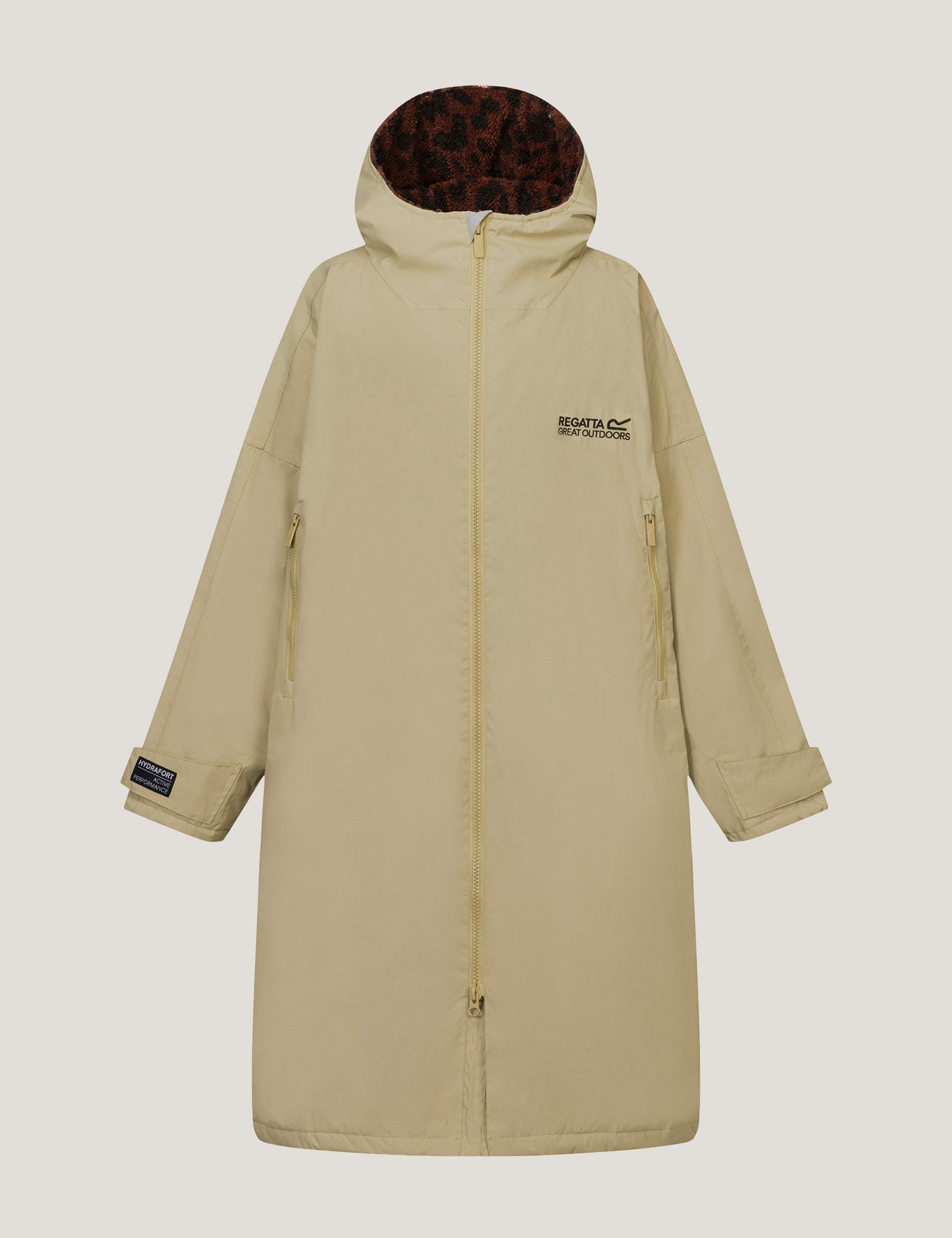 Waterproof Leopard Lined Changing Robe 2 of 7