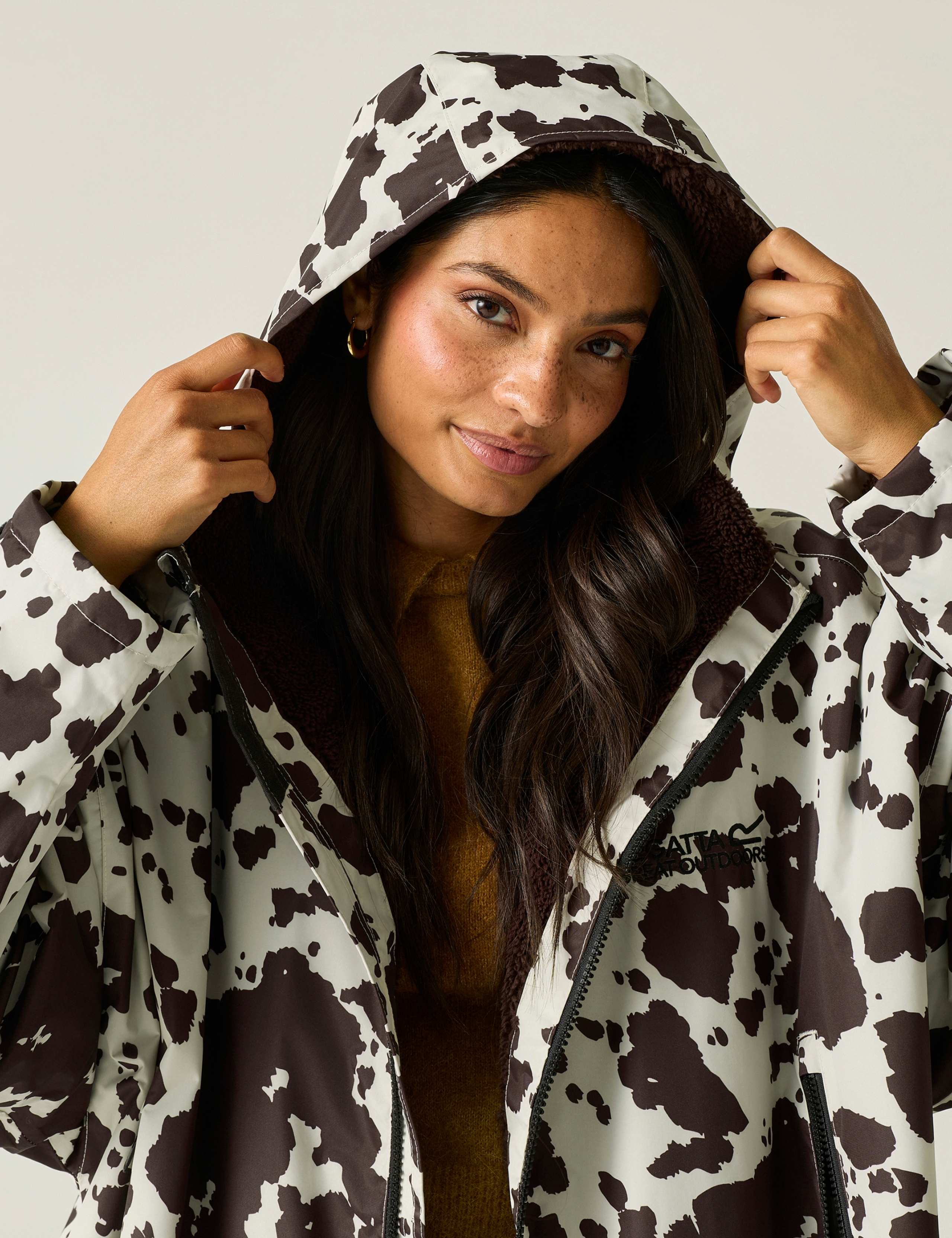 Printed Hooded Oversized Changing Robe 4 of 7