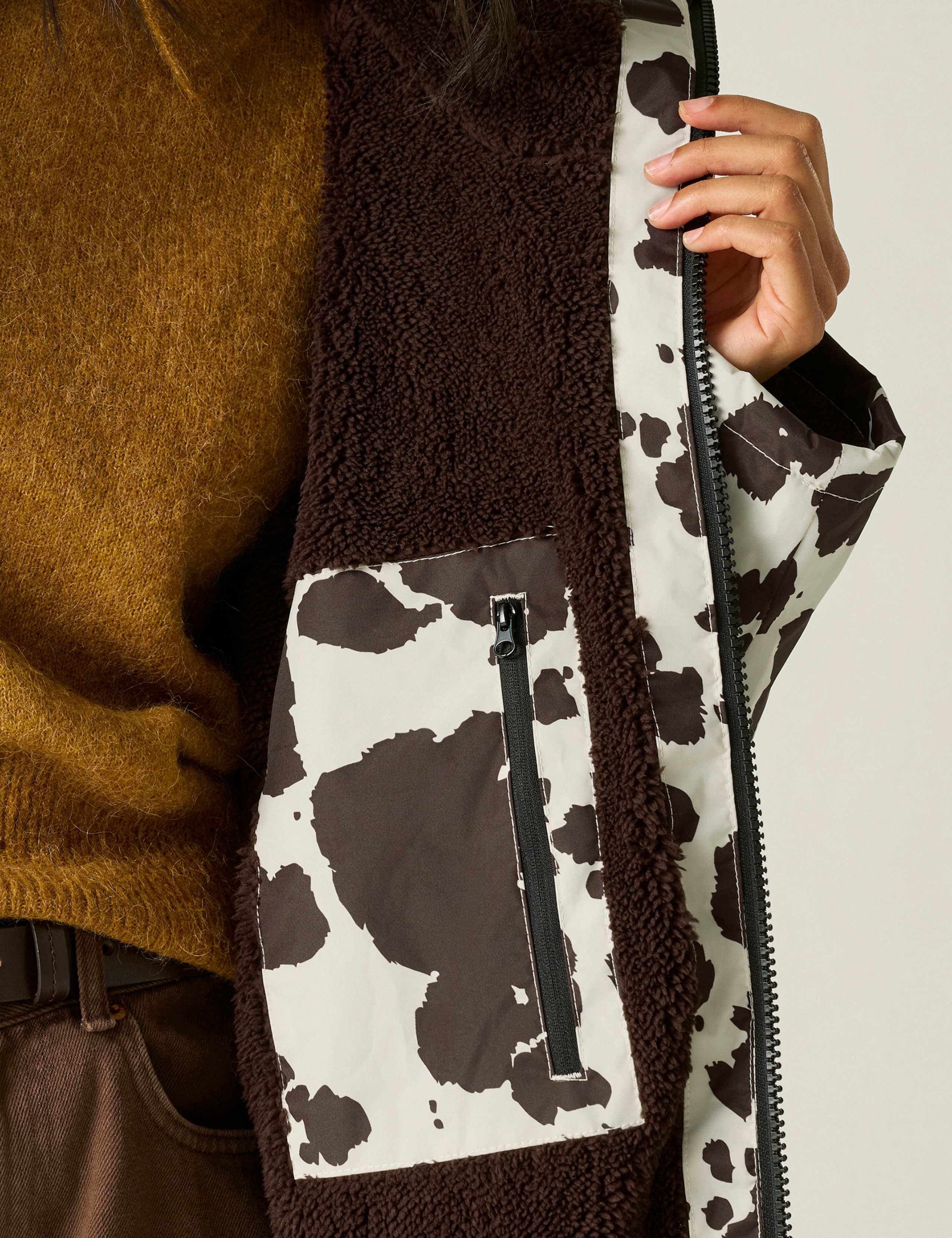 Printed Hooded Oversized Changing Robe 6 of 7