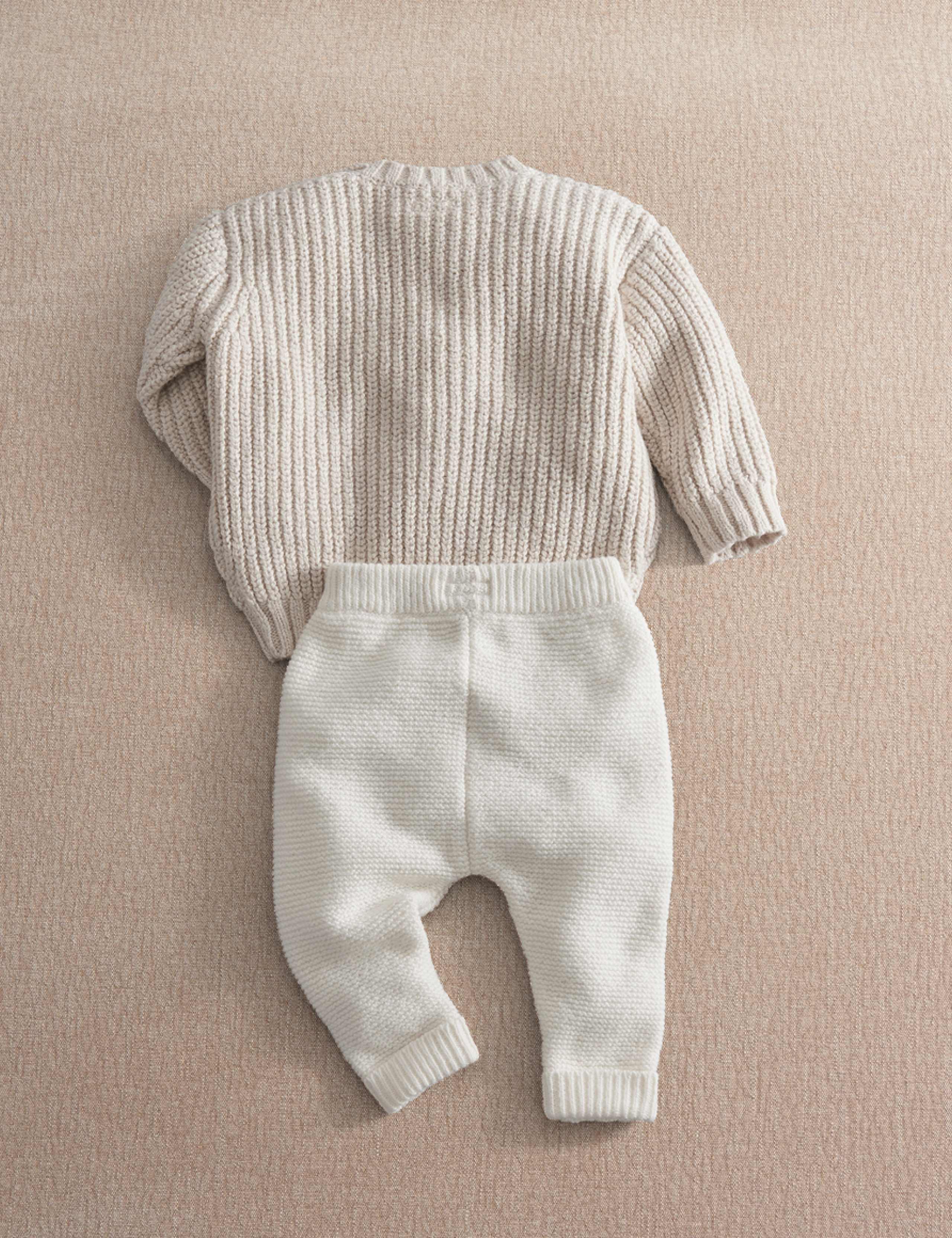 2 Piece Cotton Rich Knitted Outfit (0-9 Mths) 4 of 5