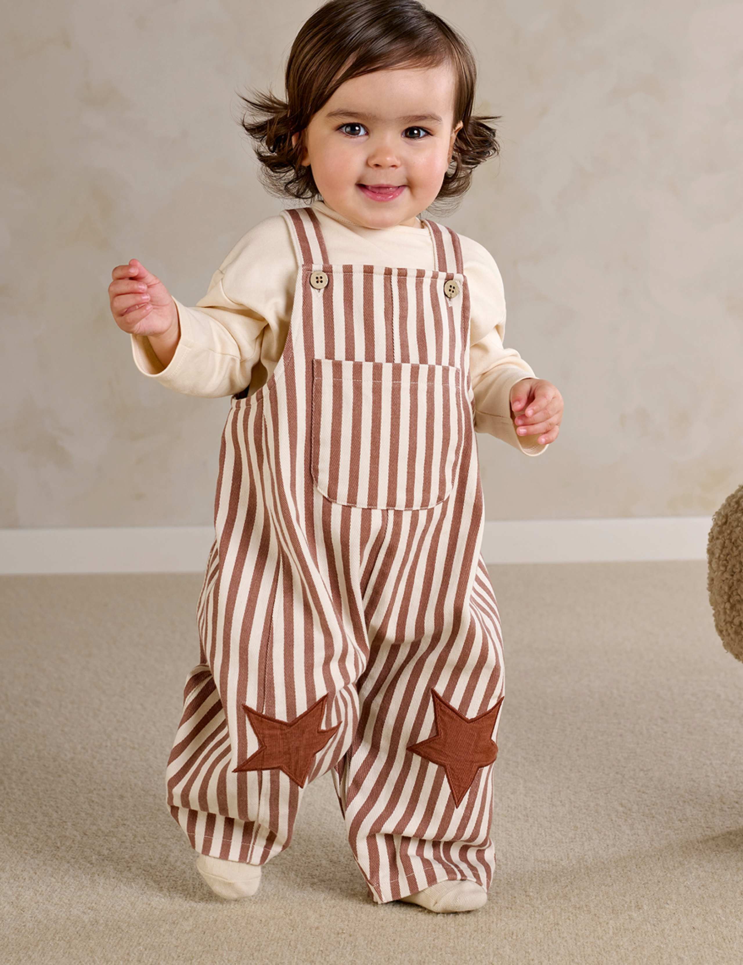 2 Piece Cotton Rich Patterned Dungarees Outfit (0-24 Mths) 3 of 8