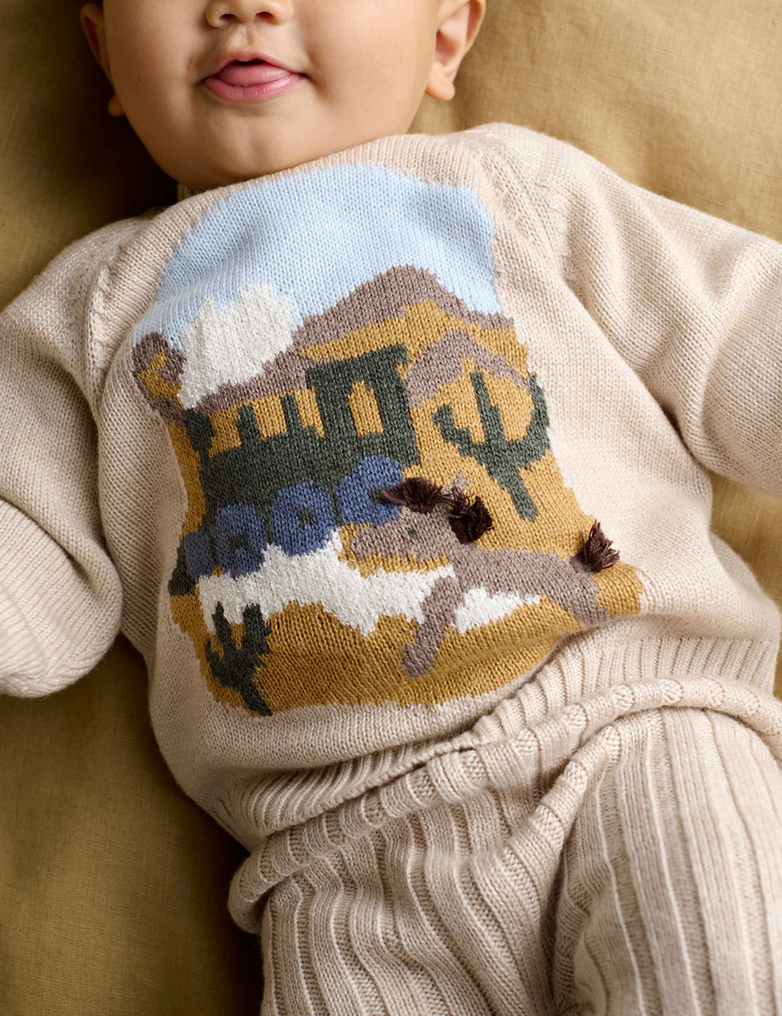 2 Piece Wild West Knitted Outfit (0-12 Mths) 5 of 8