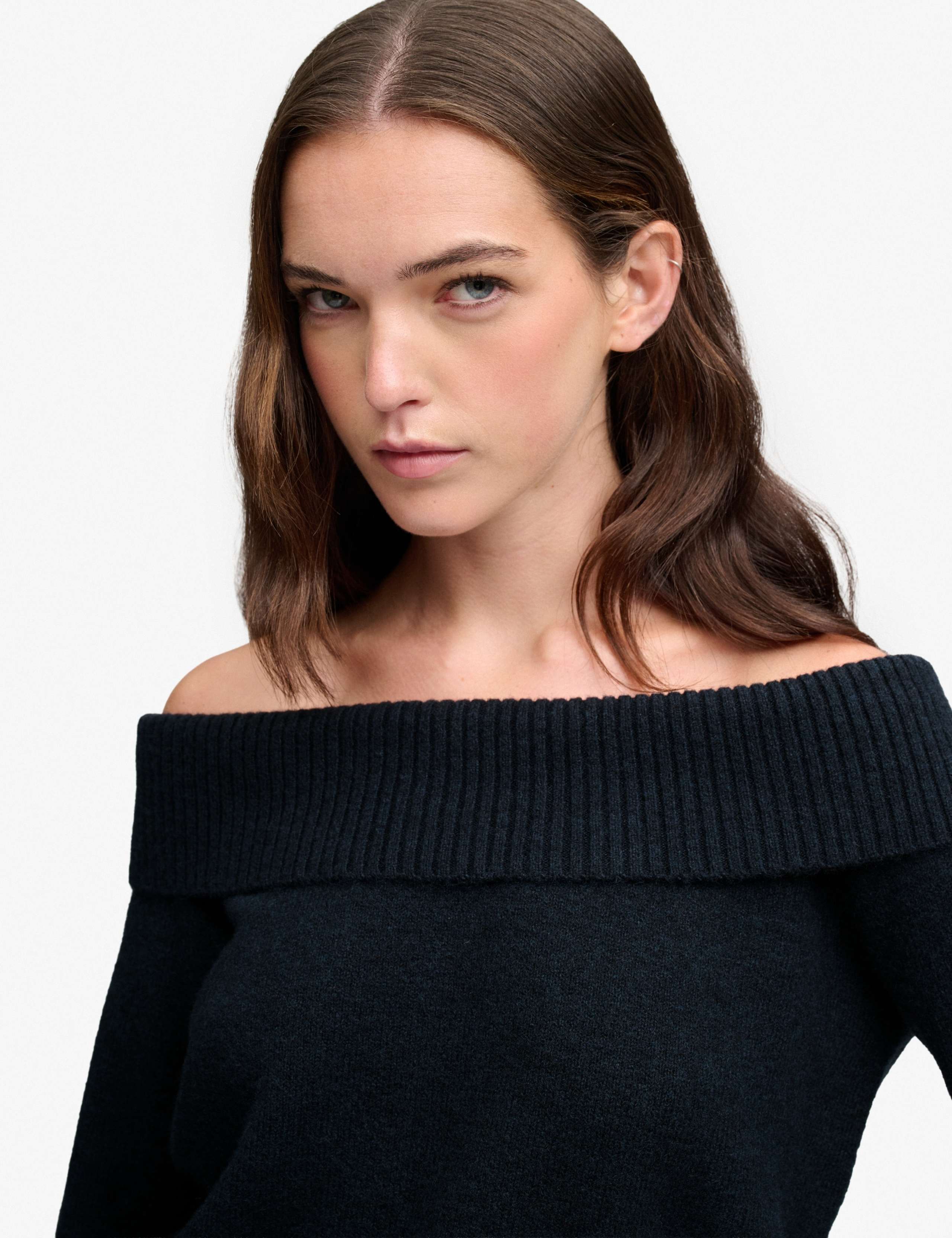 Off the Shoulder Jumper with Wool 5 of 7
