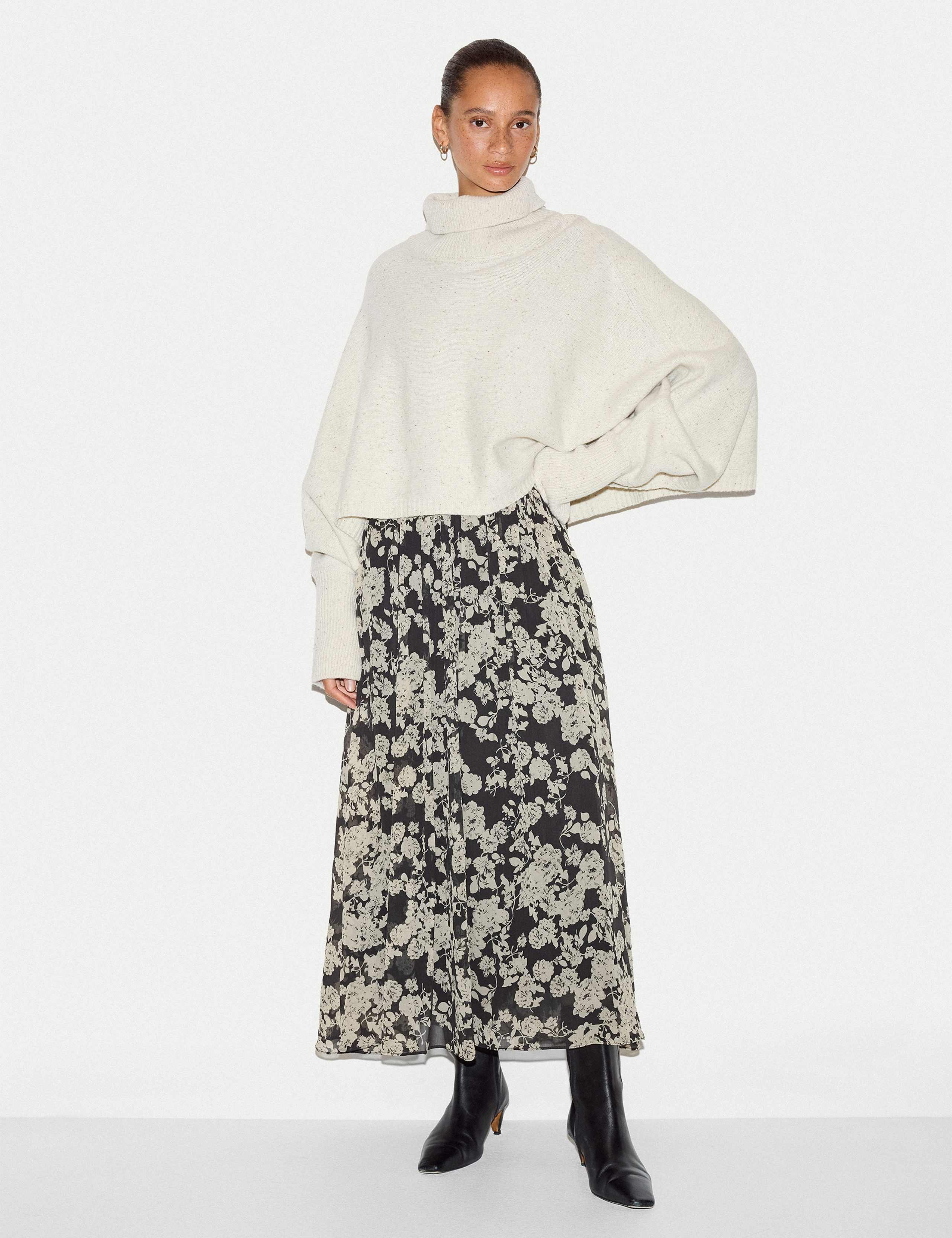 Floral Tie Neck Shirred Midaxi Waisted Dress 4 of 7
