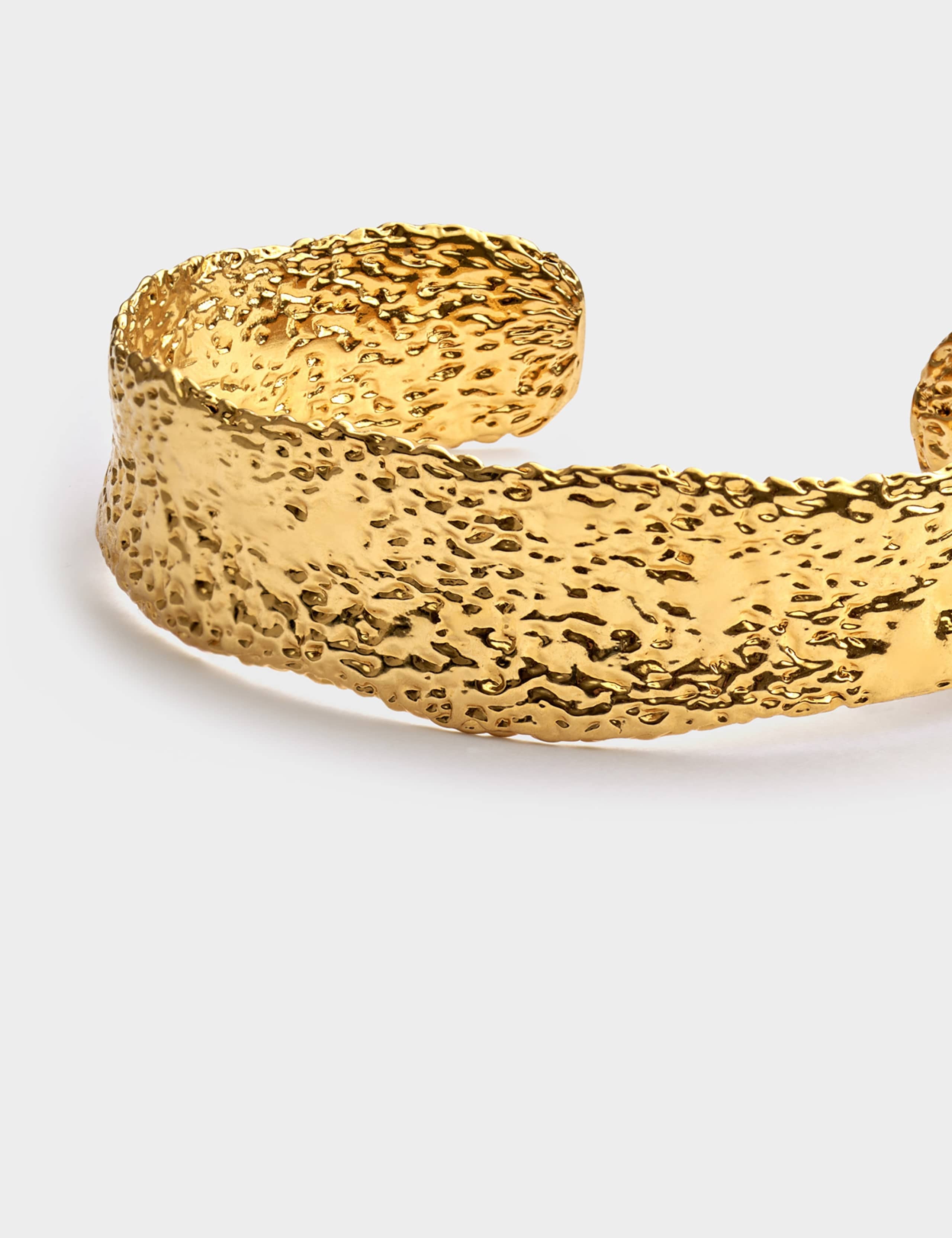 Gold-Plated Waterproof Textured Bangle 3 of 4