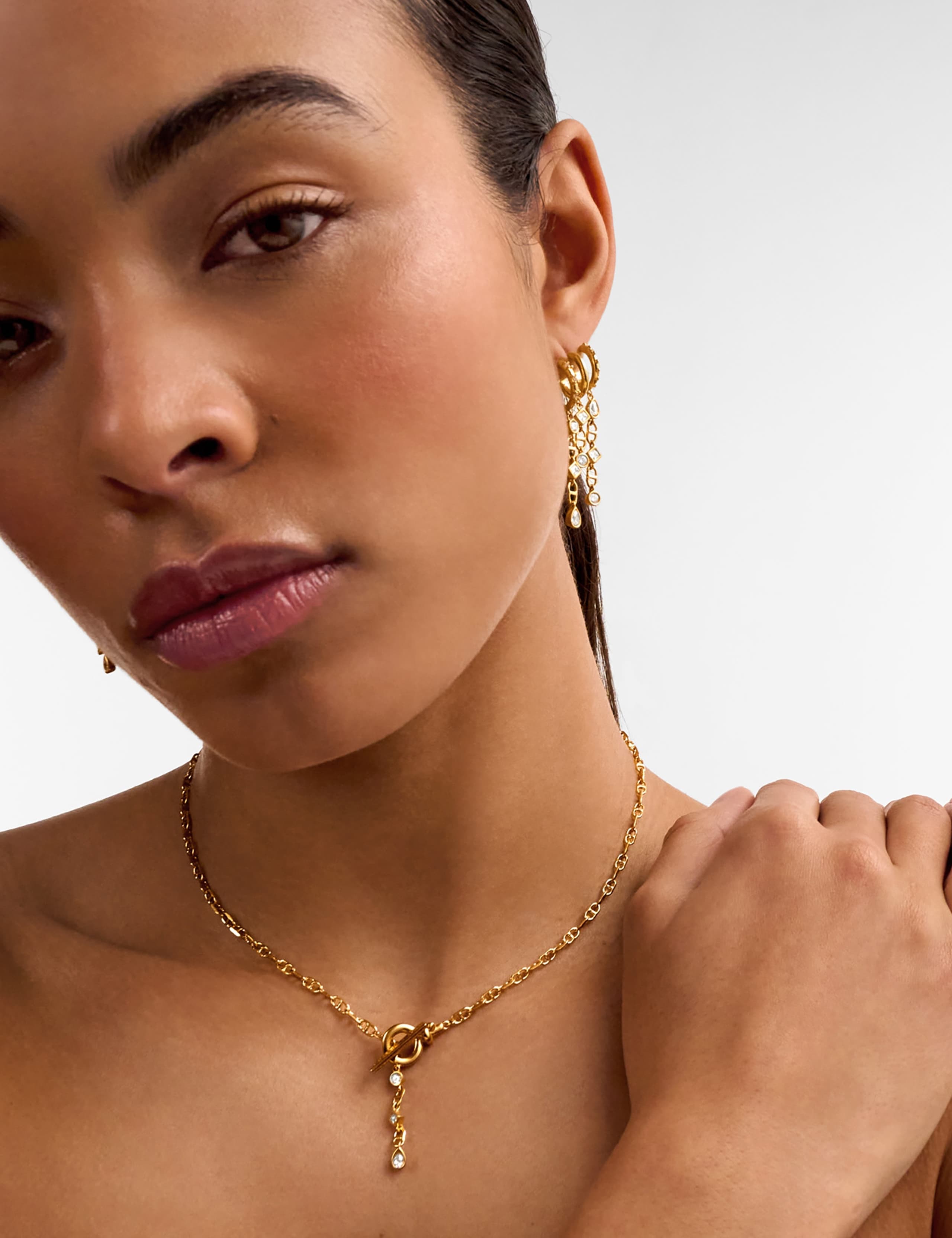 Gold Coated Link T-Bar Chain Necklace 1 of 4