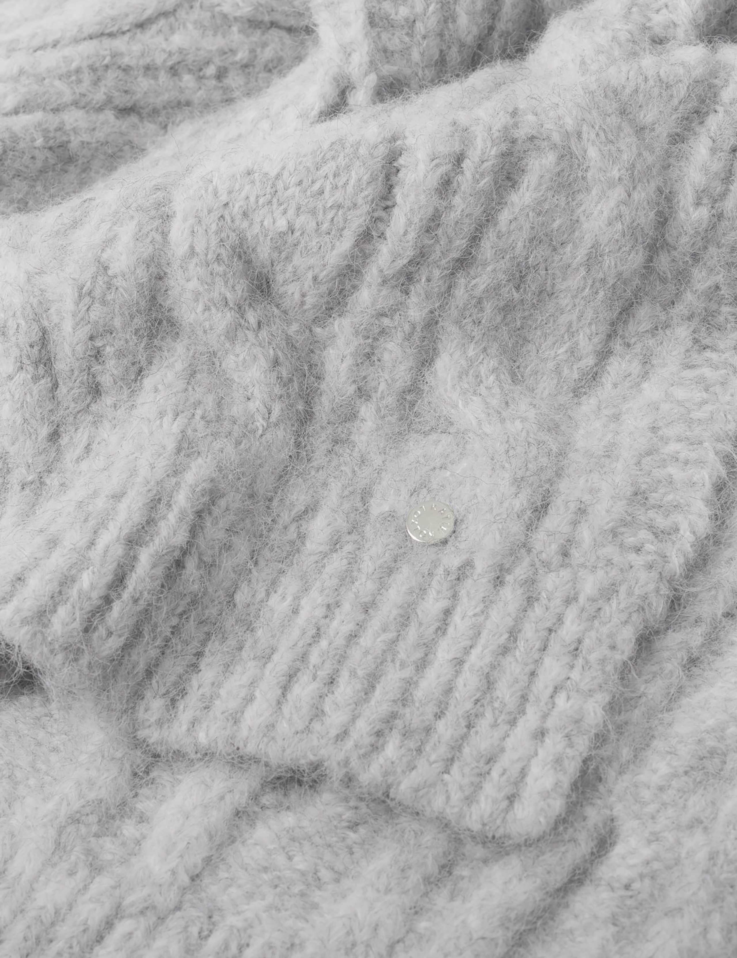 Cable Knit Scarf with Wool 5 of 5