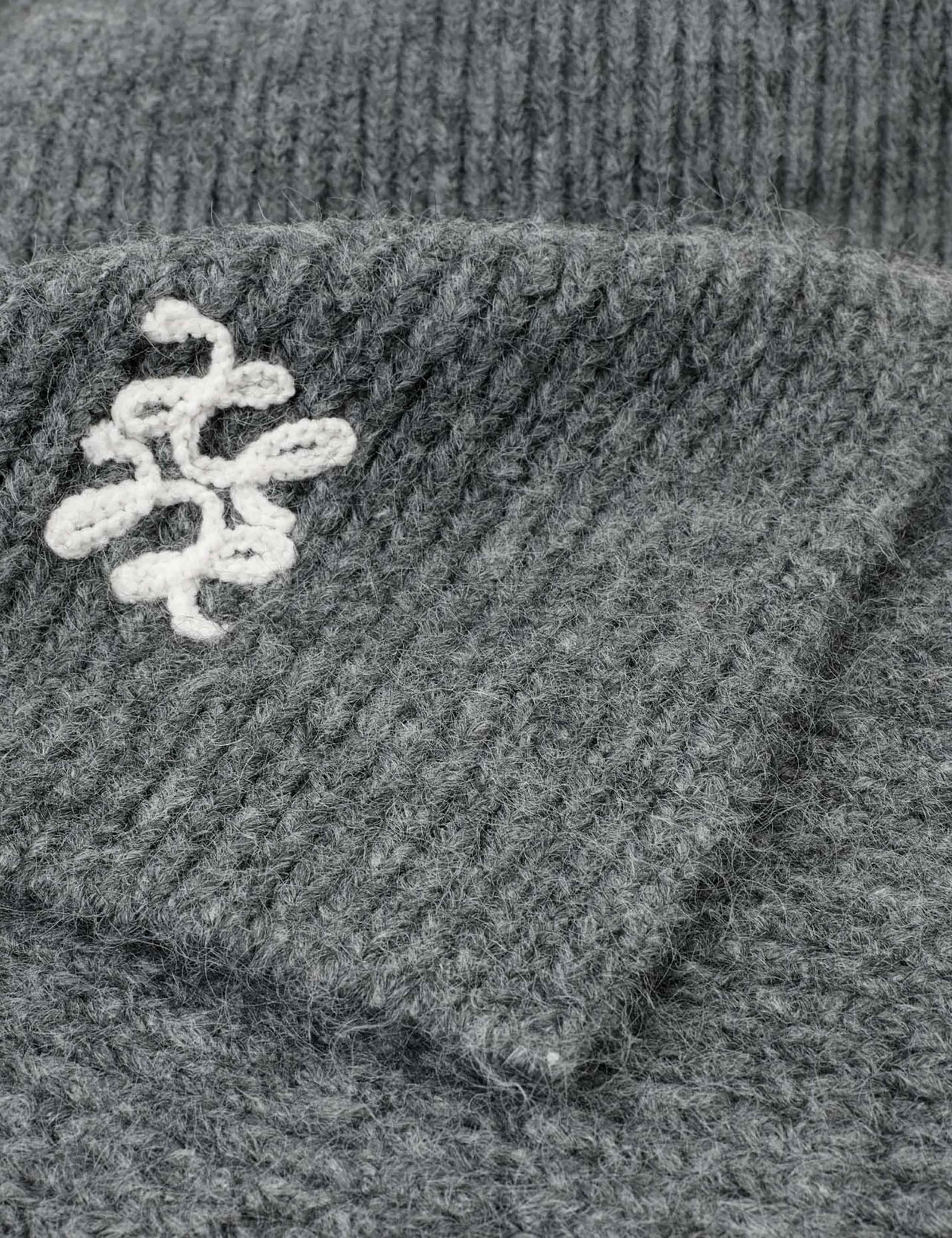Ribbed Knit Logo Appliqué Scarf with Wool 4 of 5