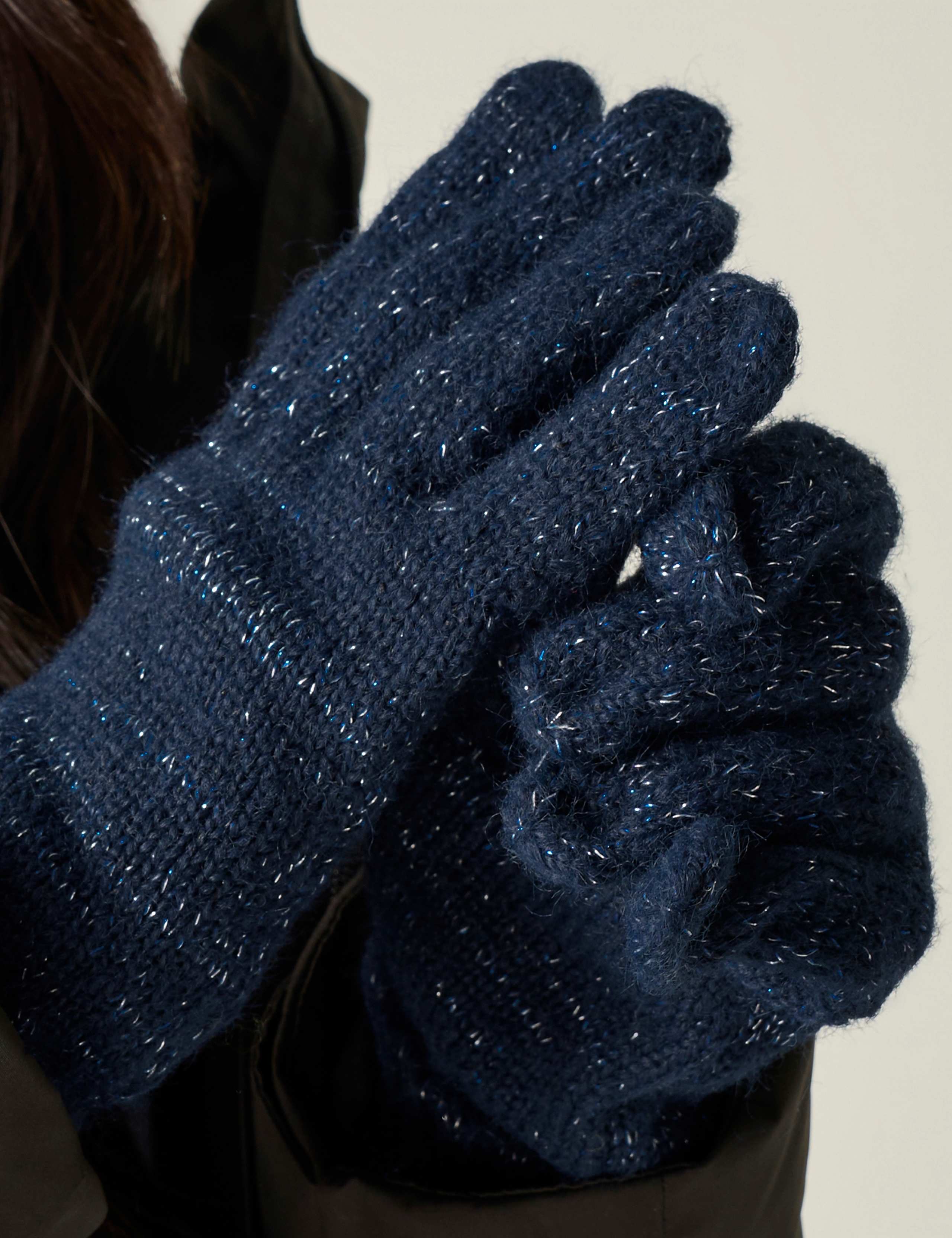 Multimix Gloves 1 of 5