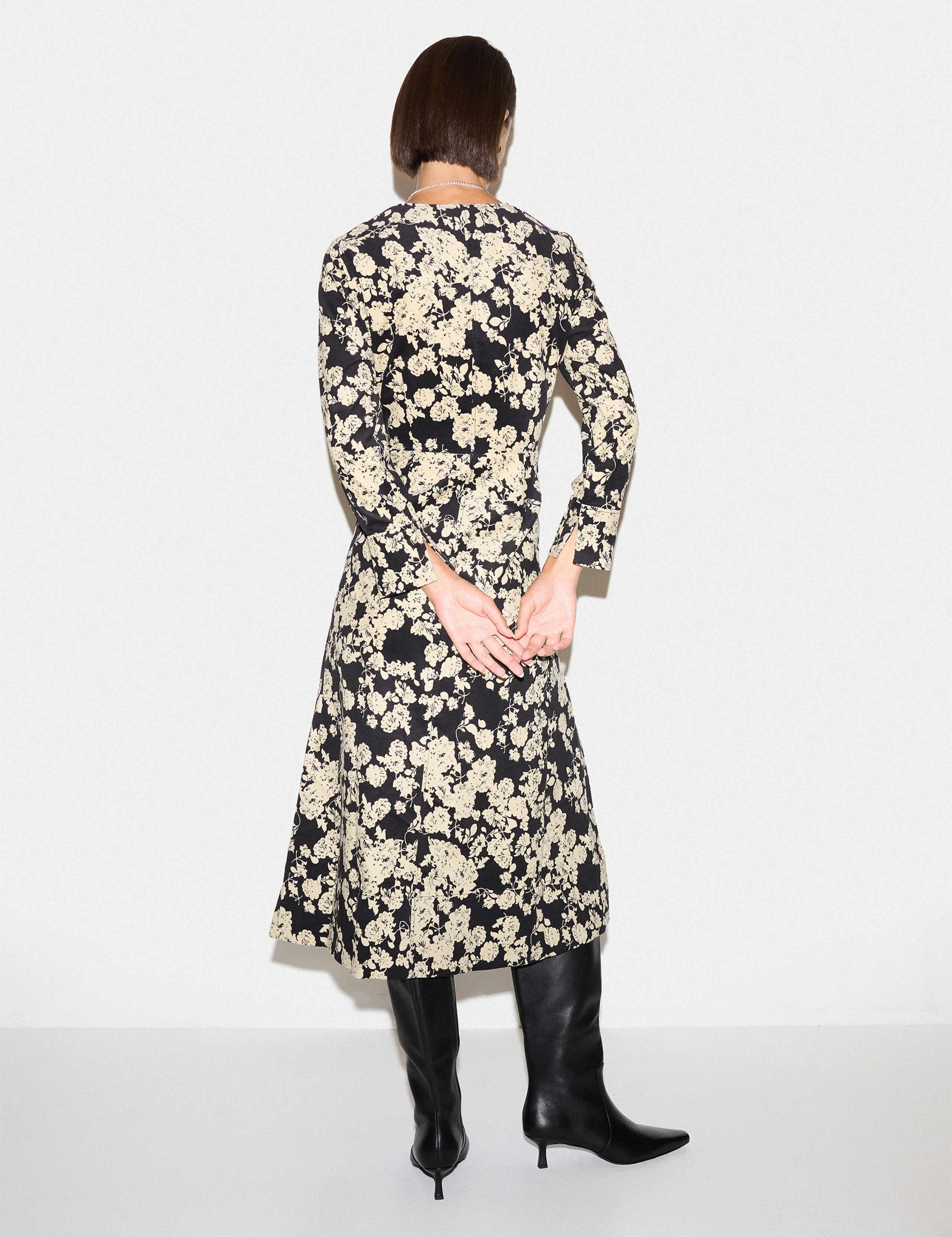 Cord Floral V Neck Pleated Midi Dress 3 of 4