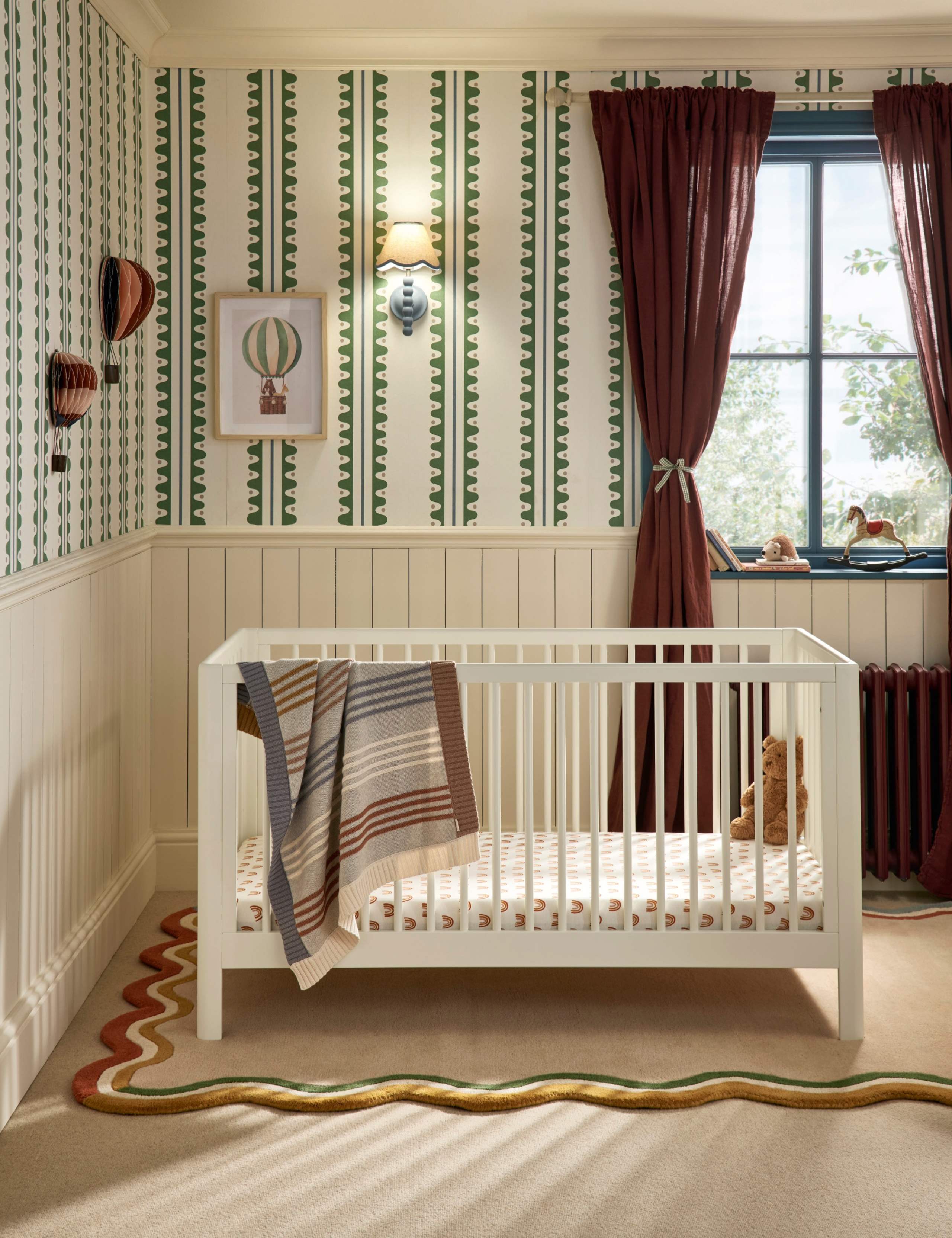 Arbor Cot Bed 1 of 2