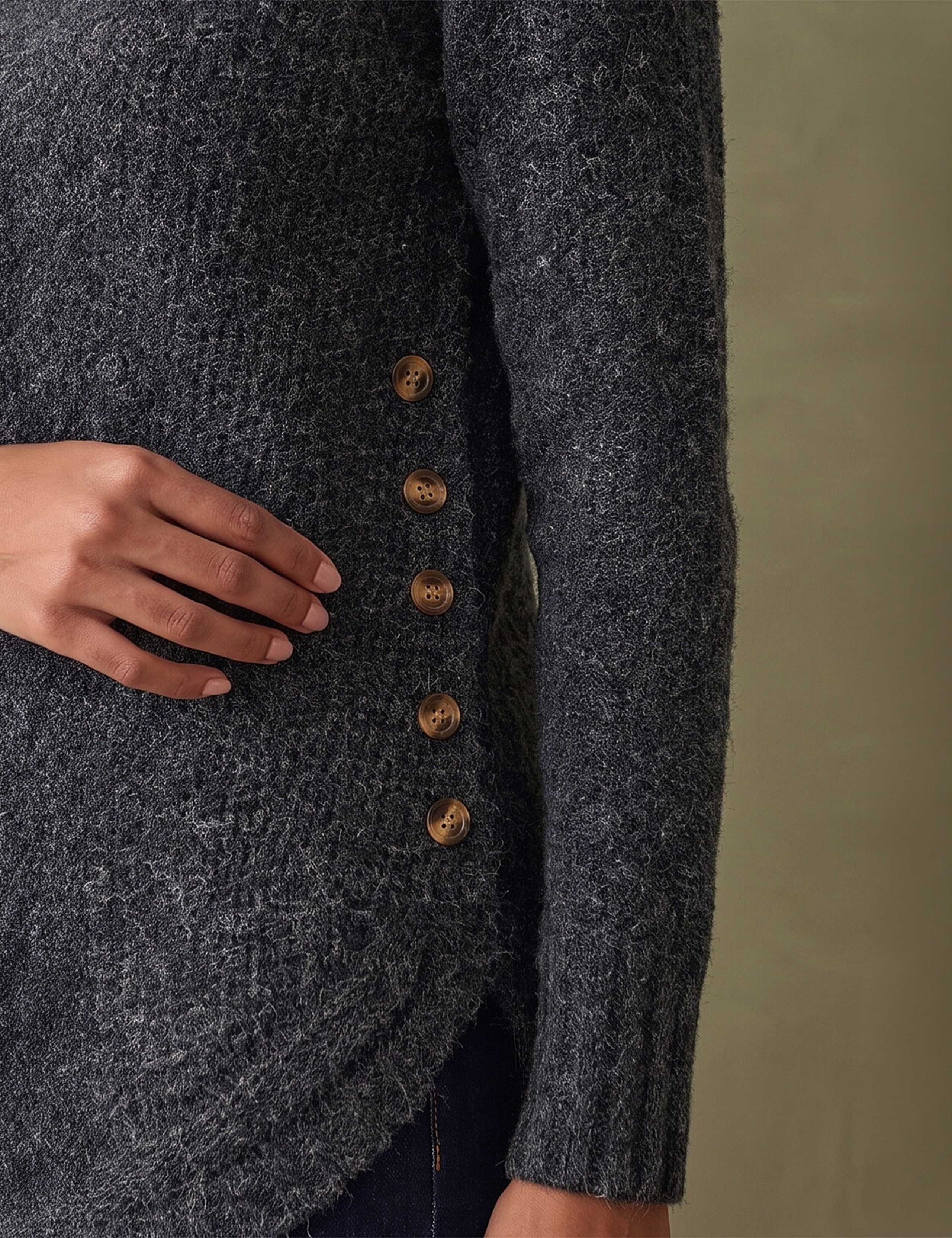 Button Detail Curved Hem Jumper 4 of 4