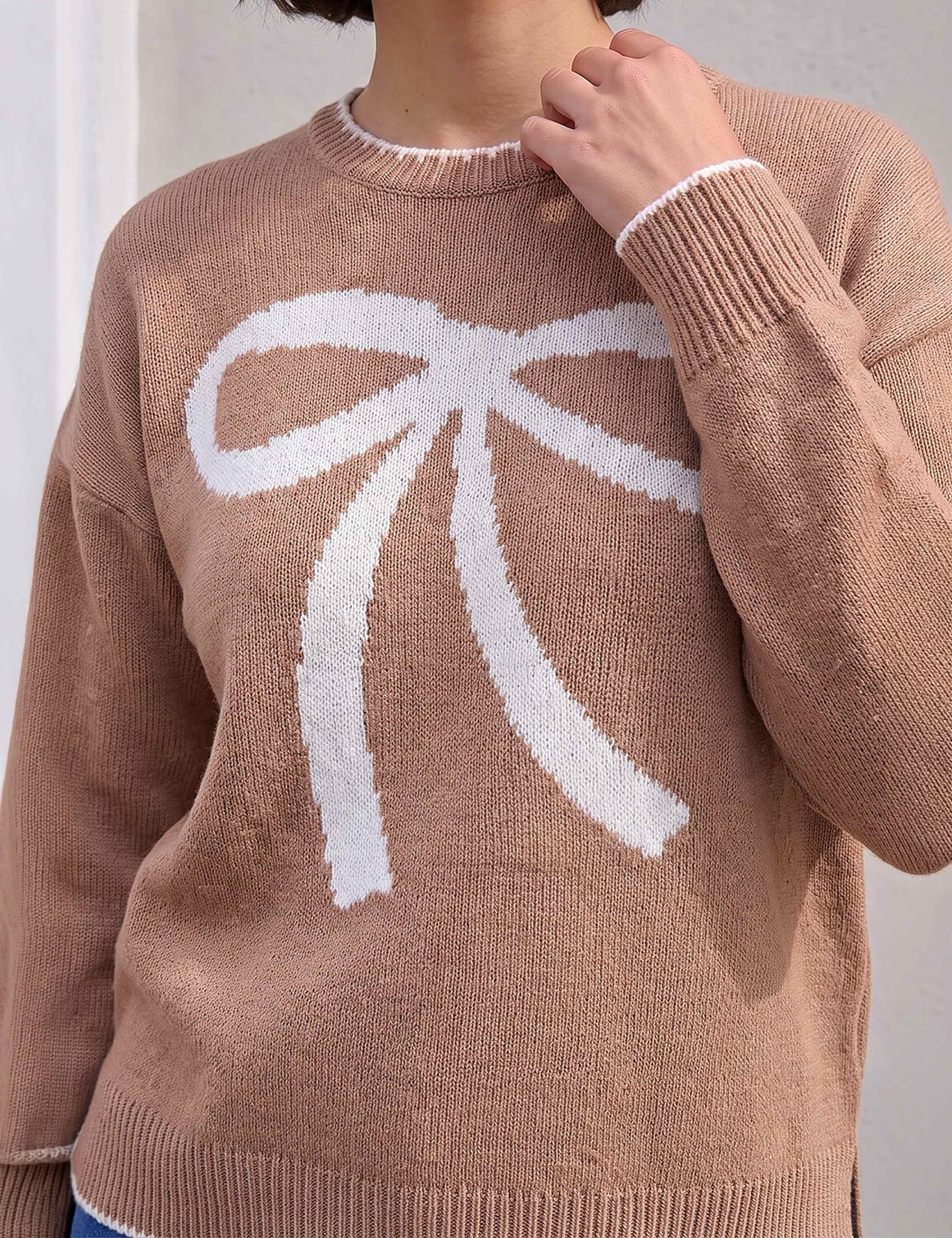 Contrast Stitch Bow Jumper 4 of 4
