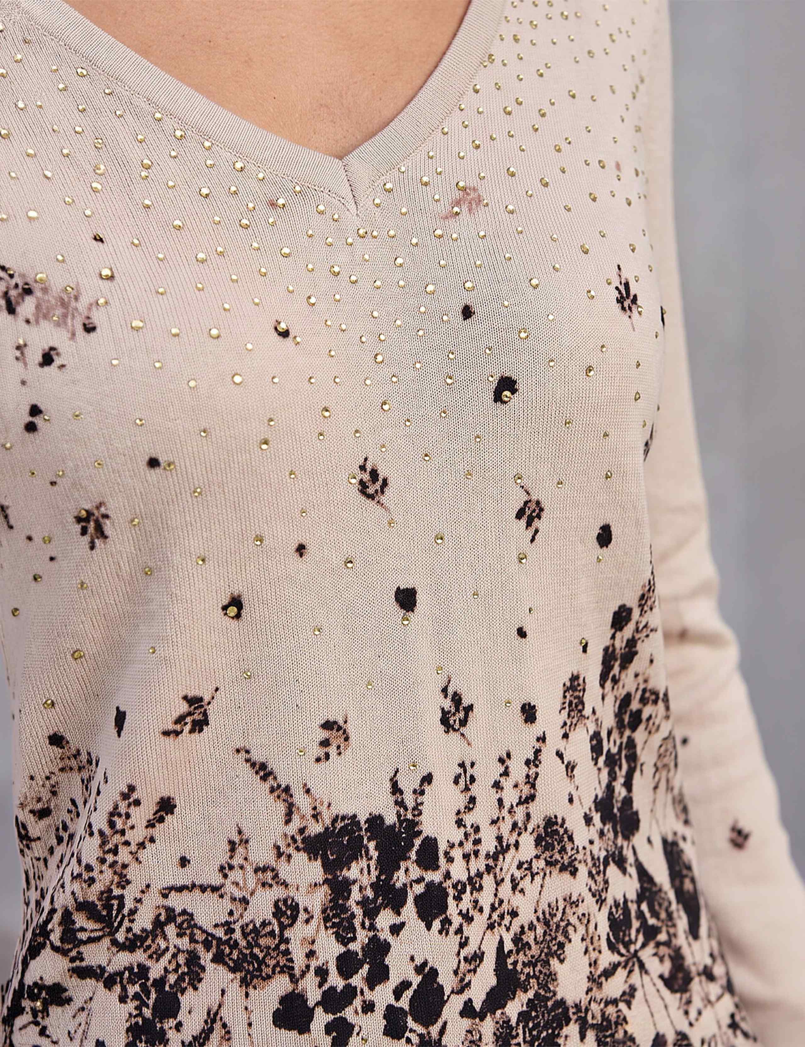 Floral Embellished V-Neck Jumper 4 of 4