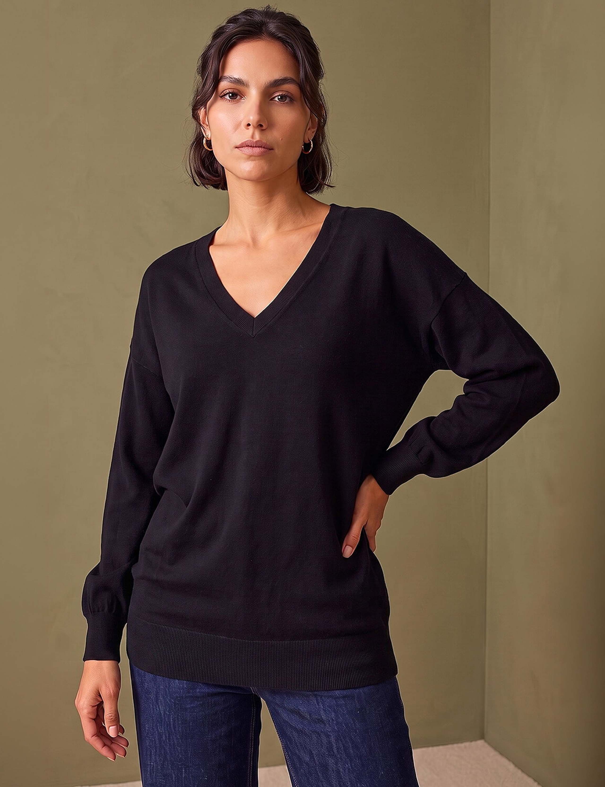 V-Neck Jumper 1 of 4