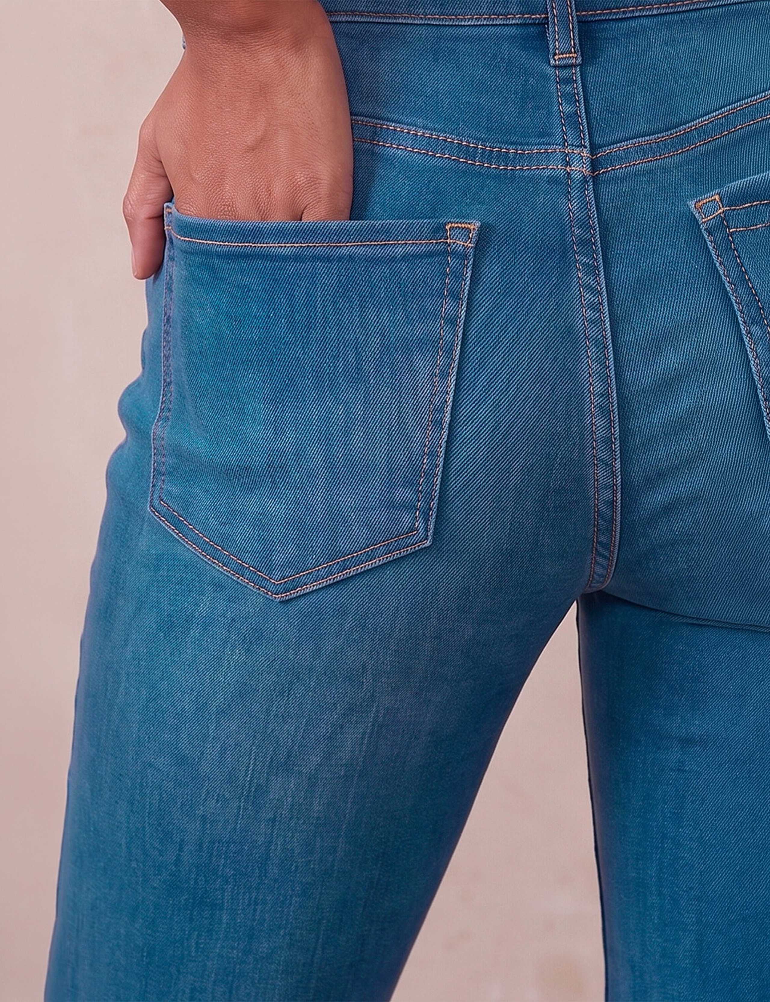 High Waisted Stretch Flared Jeans 4 of 4