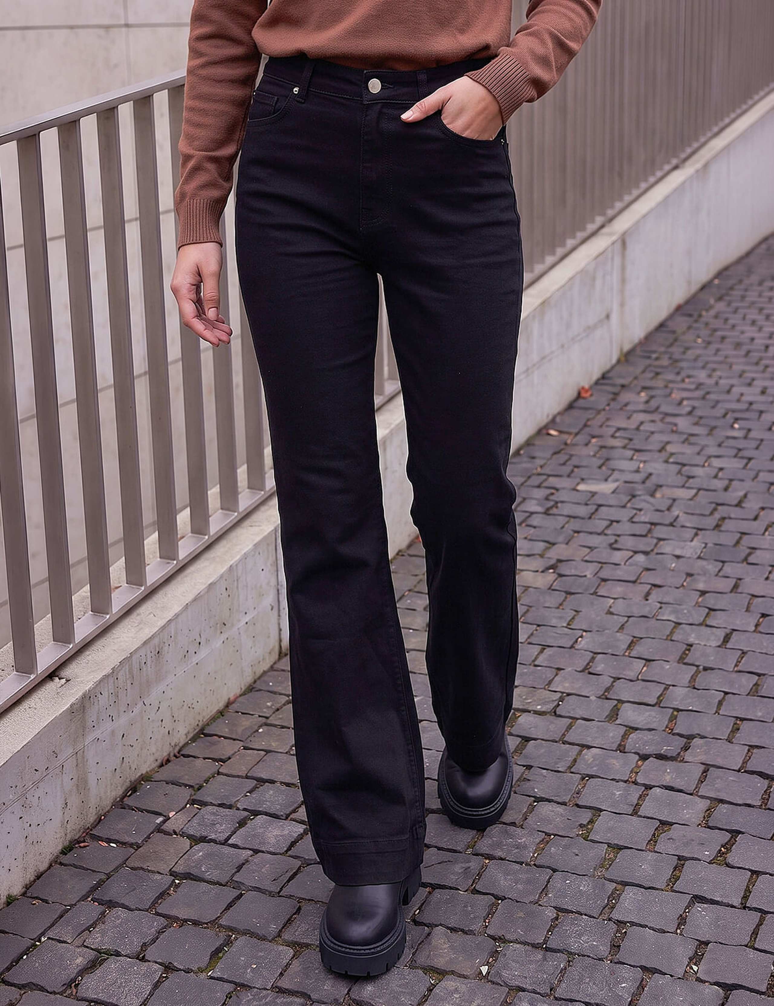 Mid Rise Flared Jeans 1 of 4