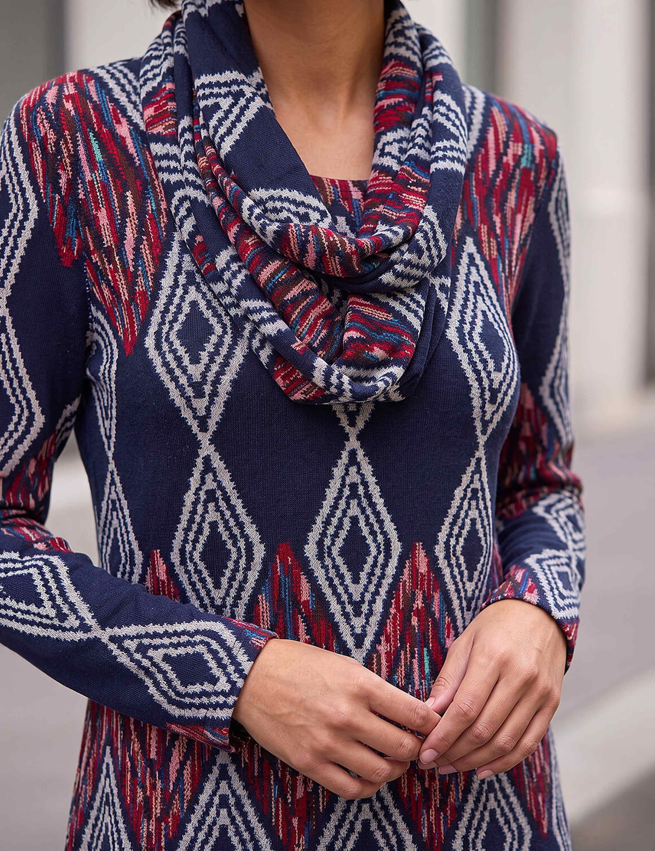 Printed Detachable Scarf Tunic 4 of 4