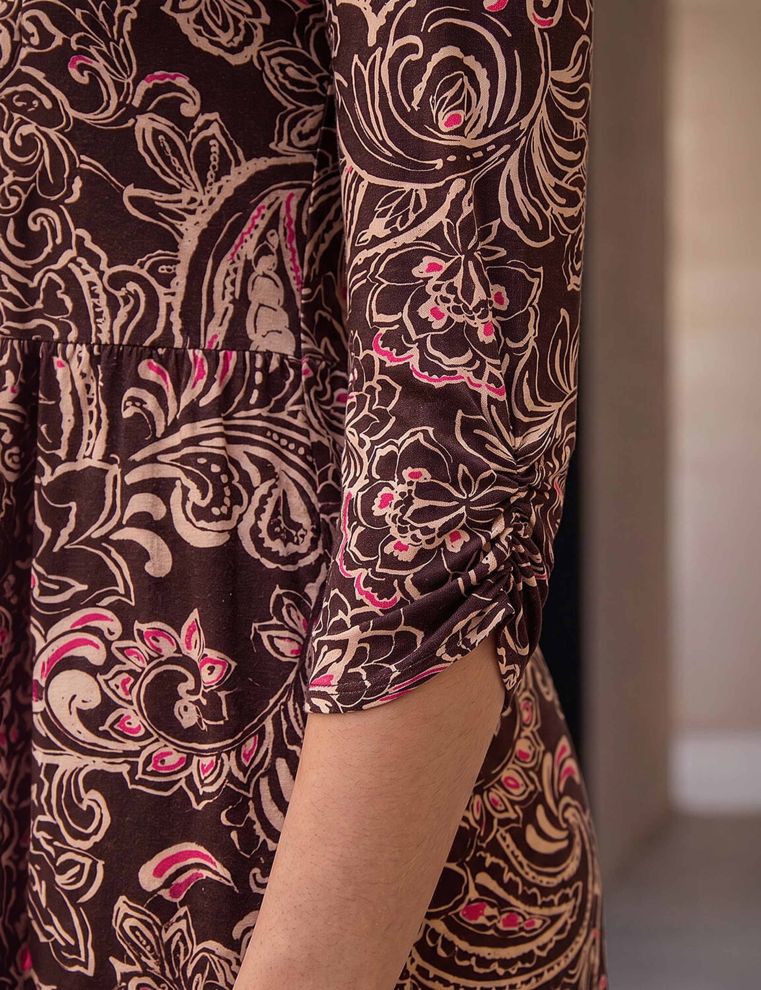 Petite Floral Round Neck Midi Dress 4 of 4