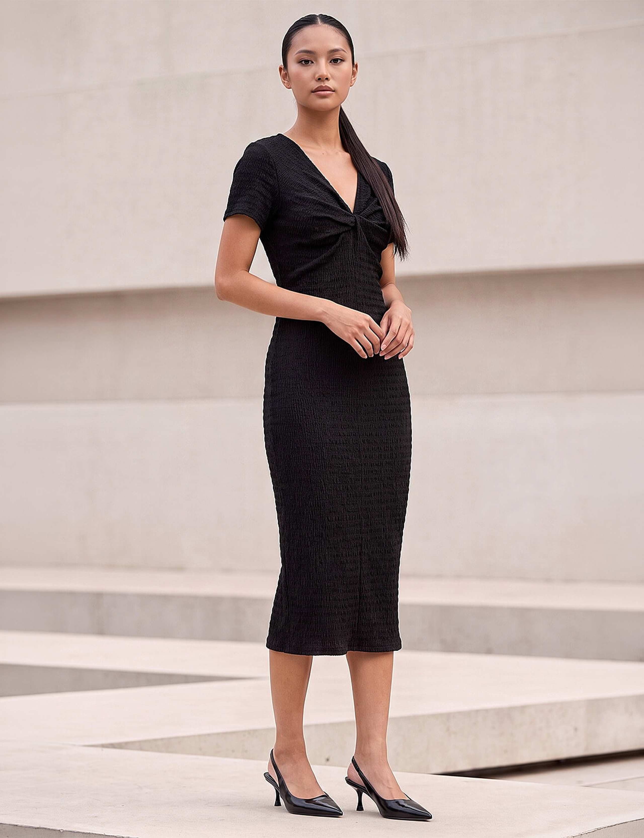 Petite Textured Knee Length Bodycon Dress 3 of 4