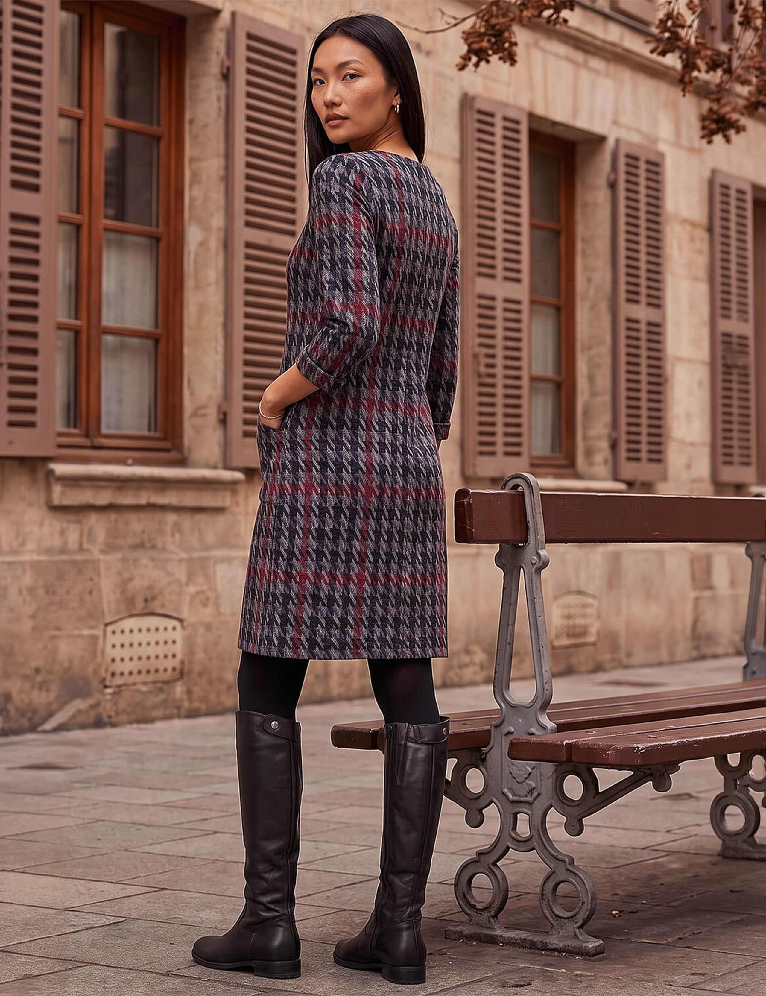 Houndstooth Knee Length Shift Dress 3 of 4