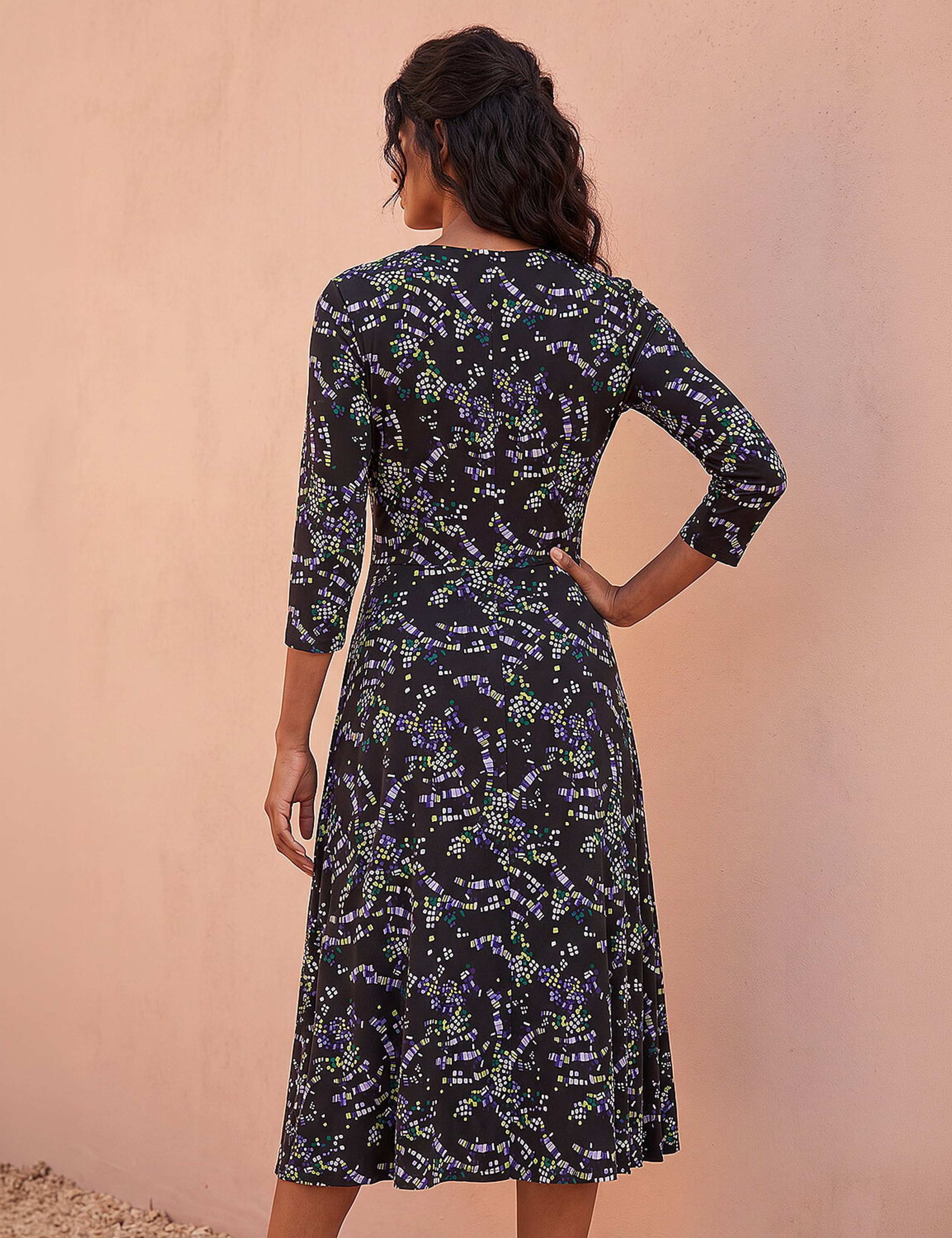 Abstract Crossover Stretch Midi Dress 3 of 4