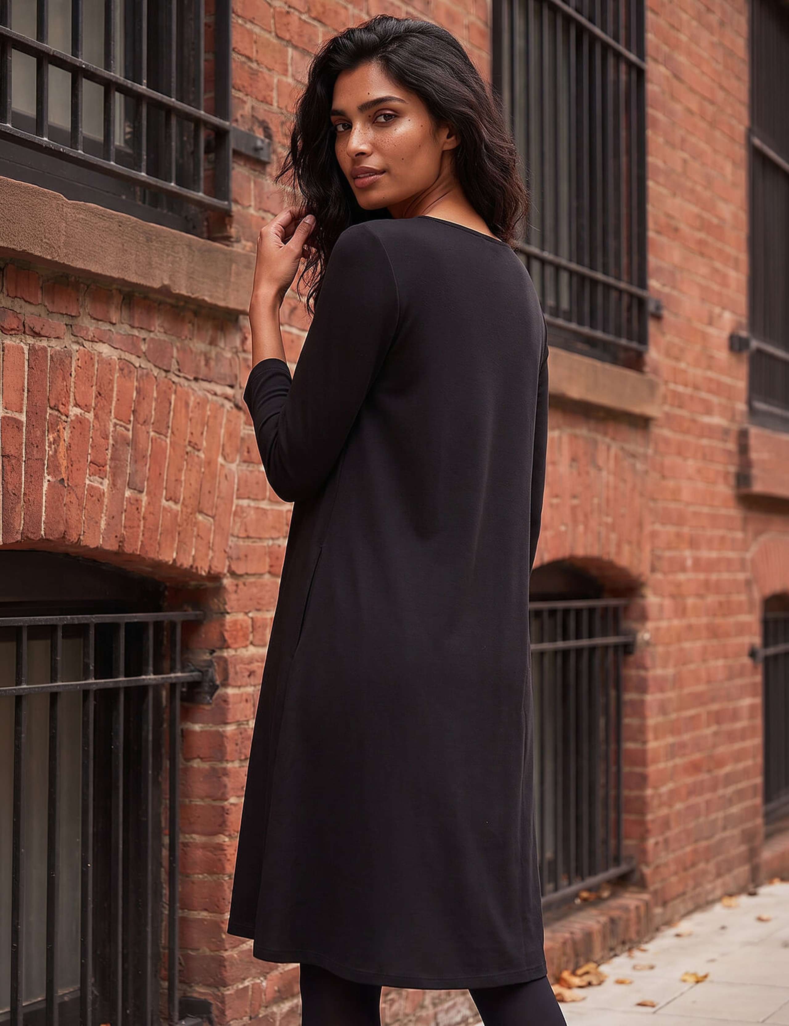 Jersey Knee Length Swing Dress 3 of 4