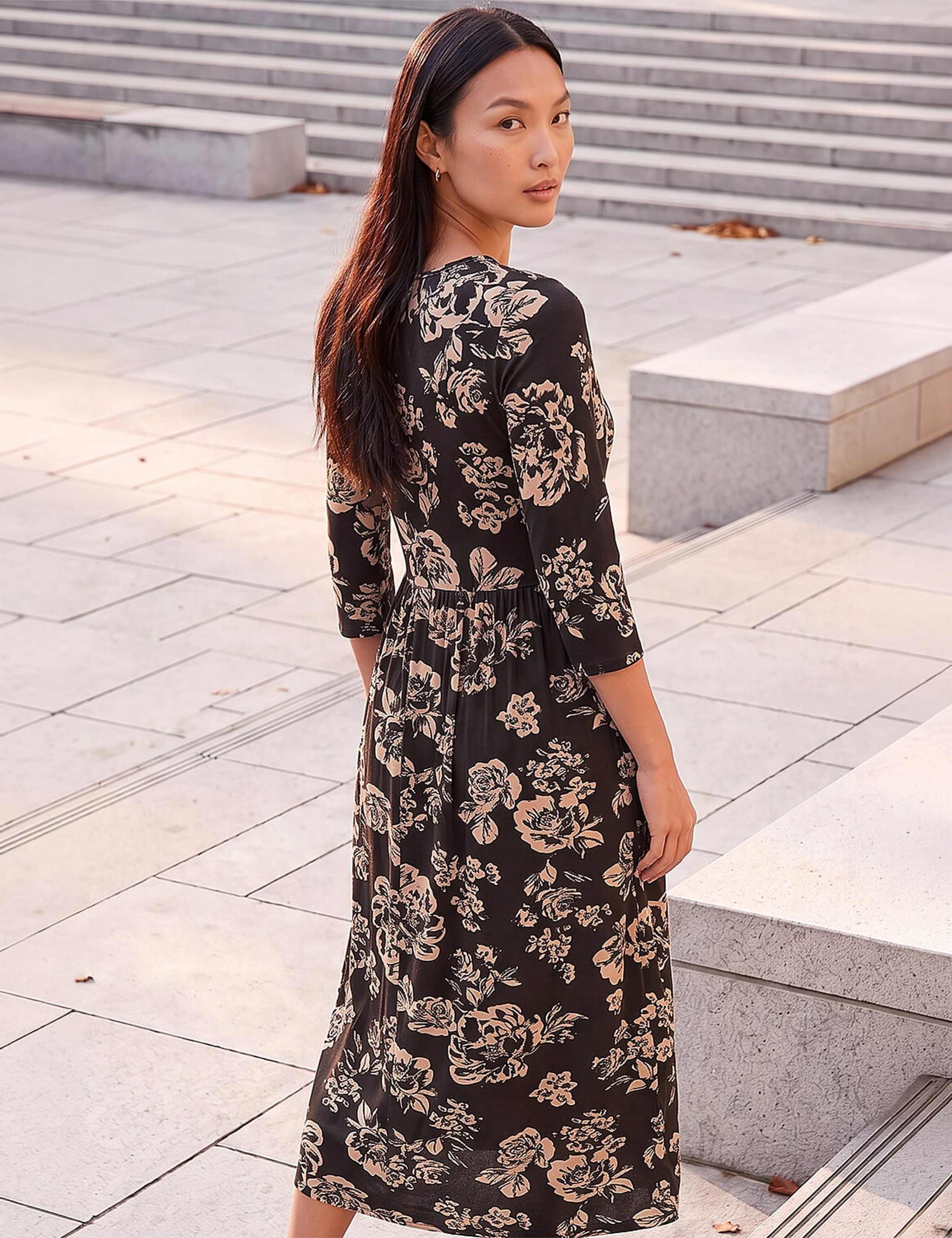 Floral Round Neck Midi Skater Dress 3 of 4
