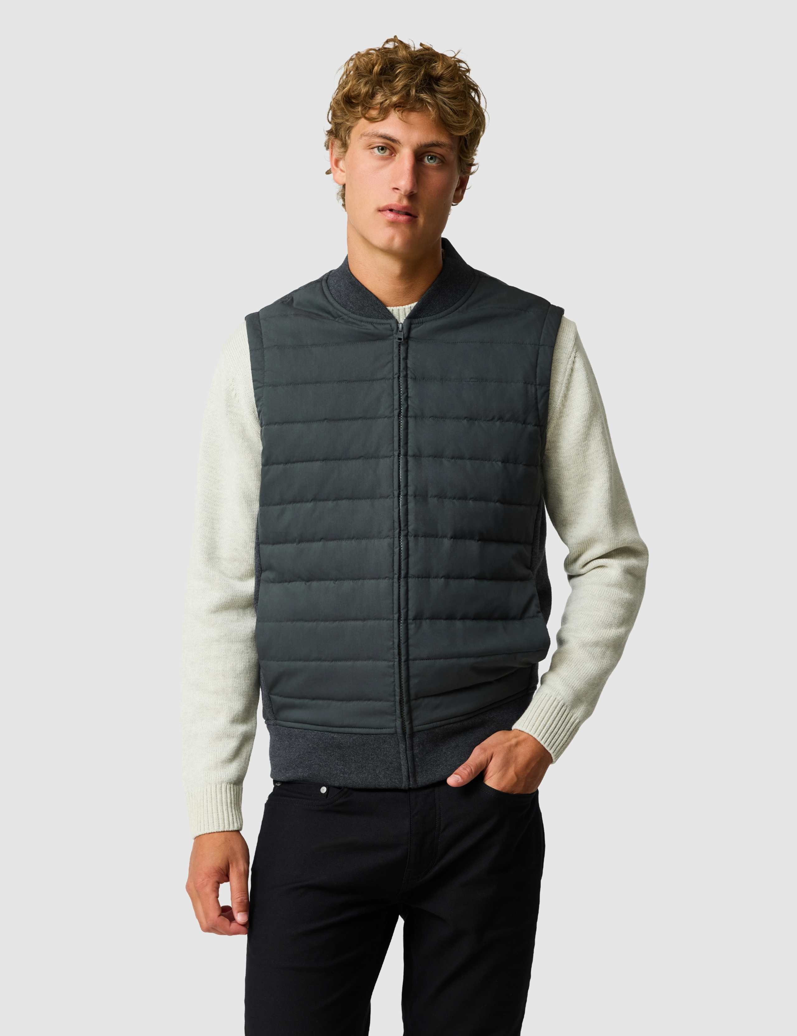 Regular Fit Cotton Quilted Zip Up Vest 1 of 6