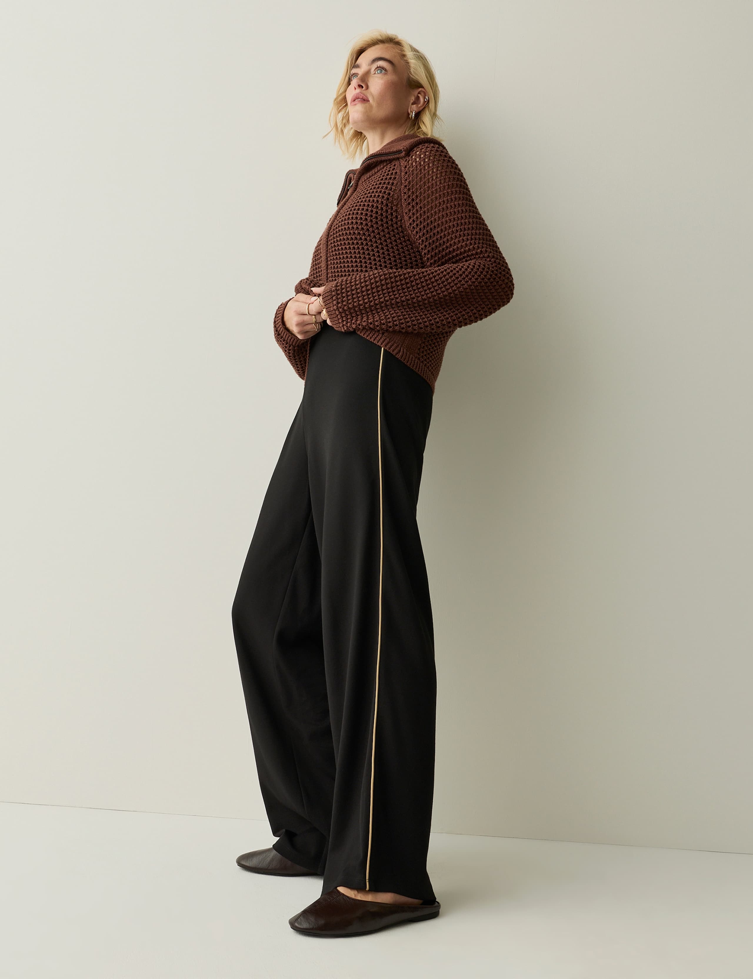Manali Side Stripe Pull On Relaxed Trousers 5 of 8